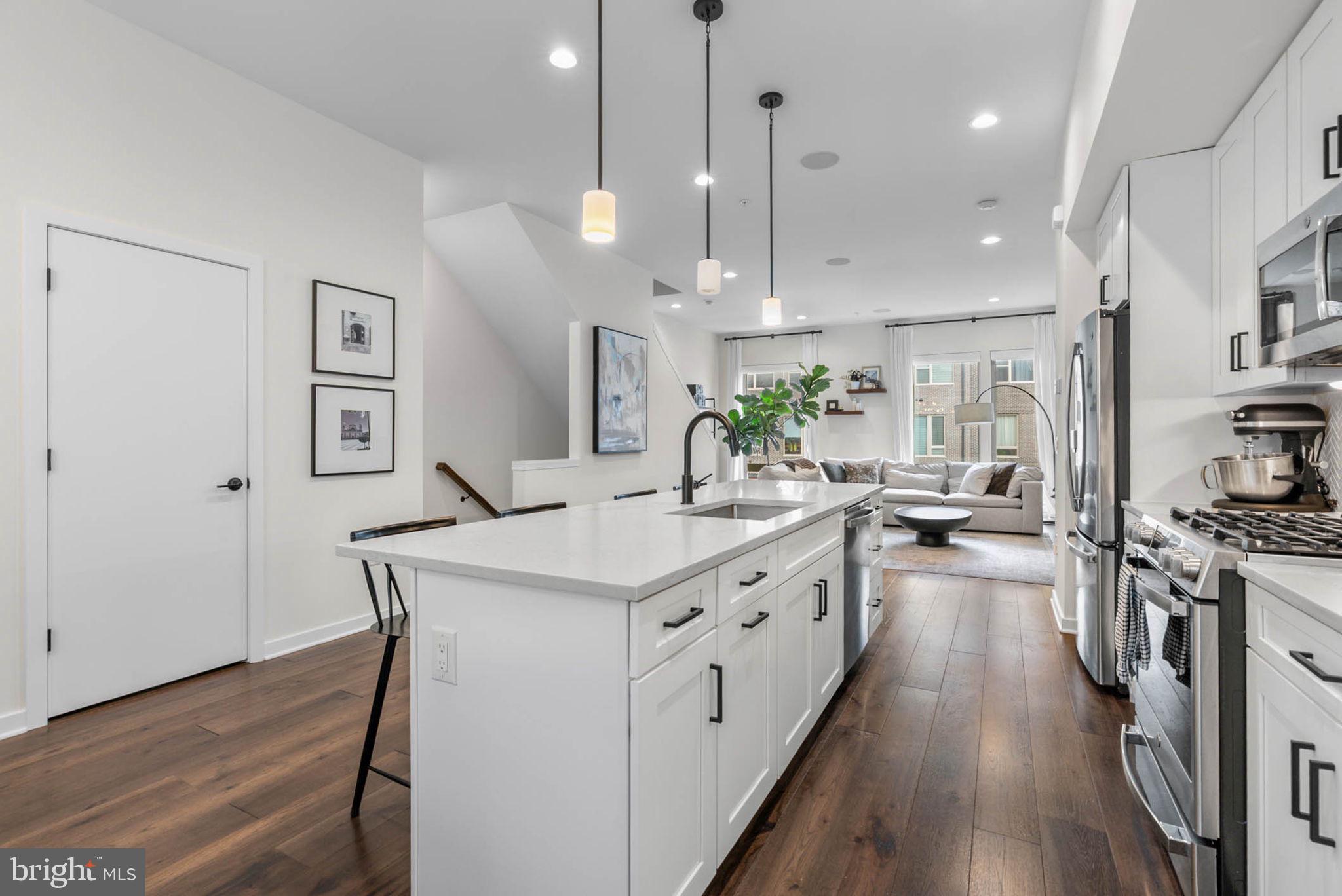 3104 Pierview Ln, Philadelphia, PA 19125 photo