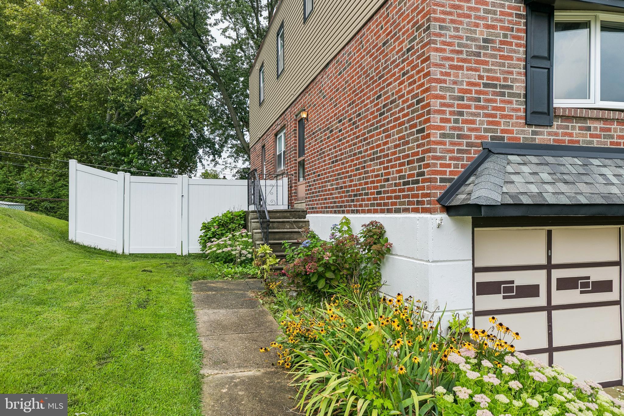 14005 Faraday St, Philadelphia, PA 19116 photo