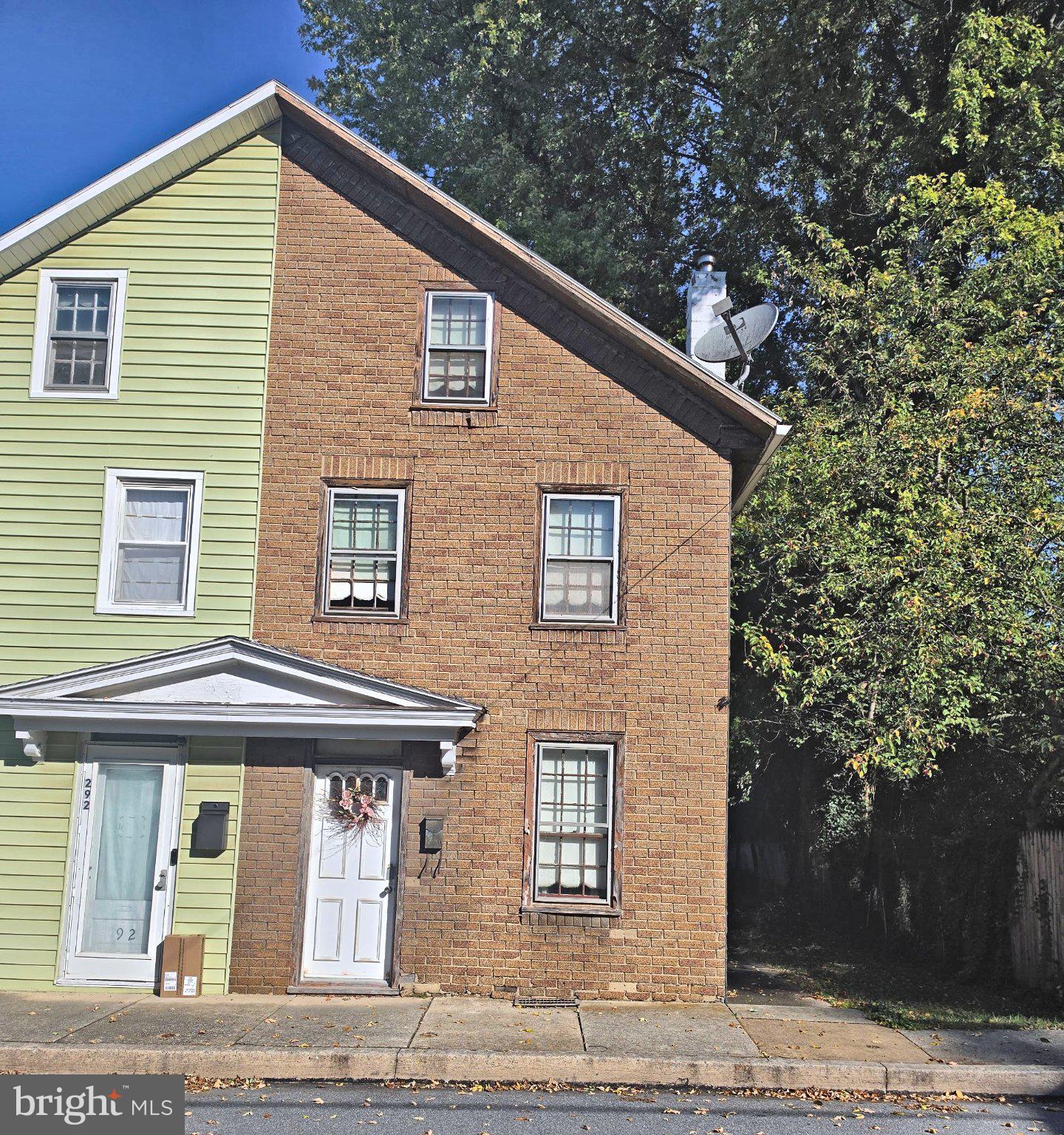 290 2nd St, Hummelstown, PA 17036