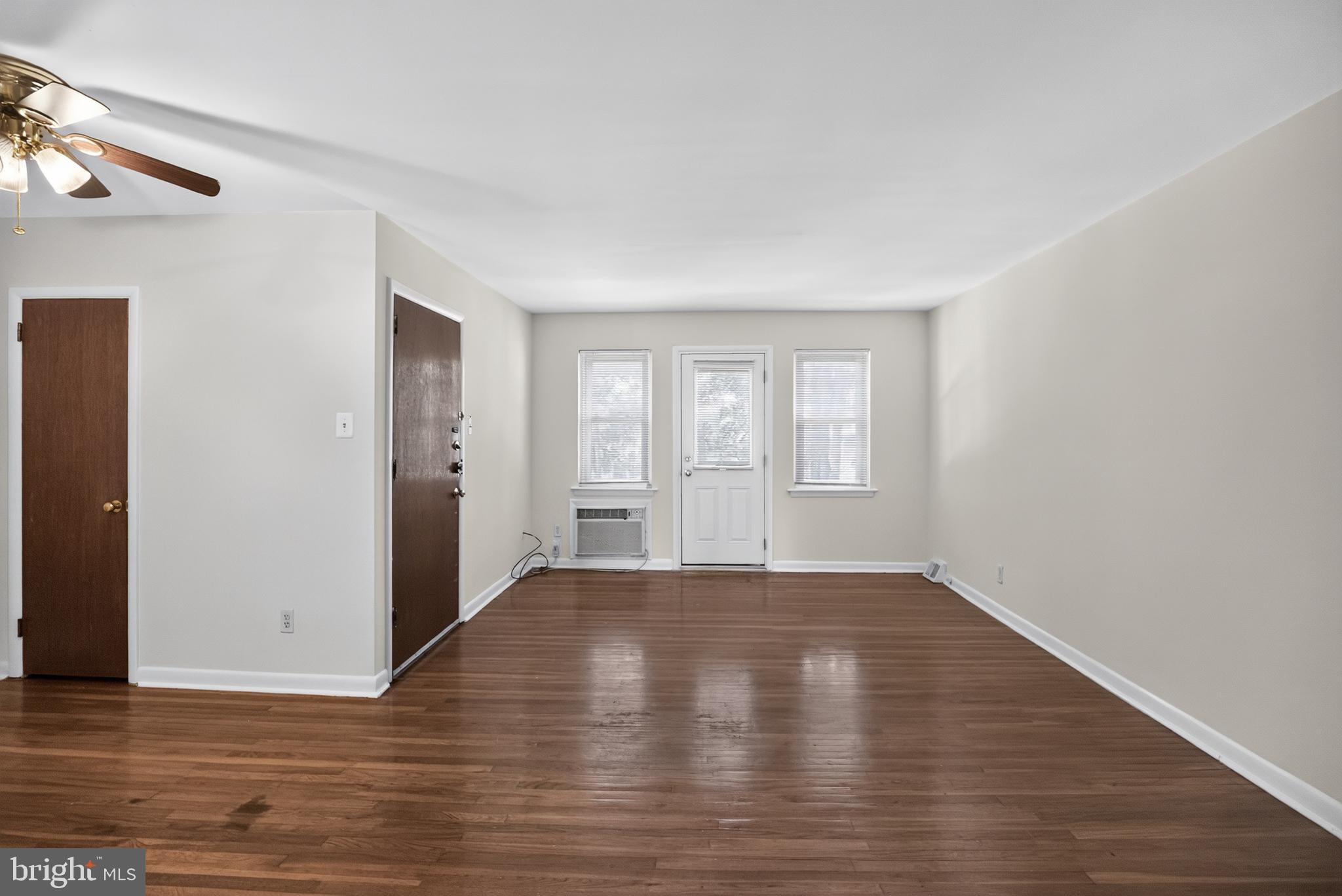 2589 Balwynne Park Rd, Philadelphia, PA 19131 photo
