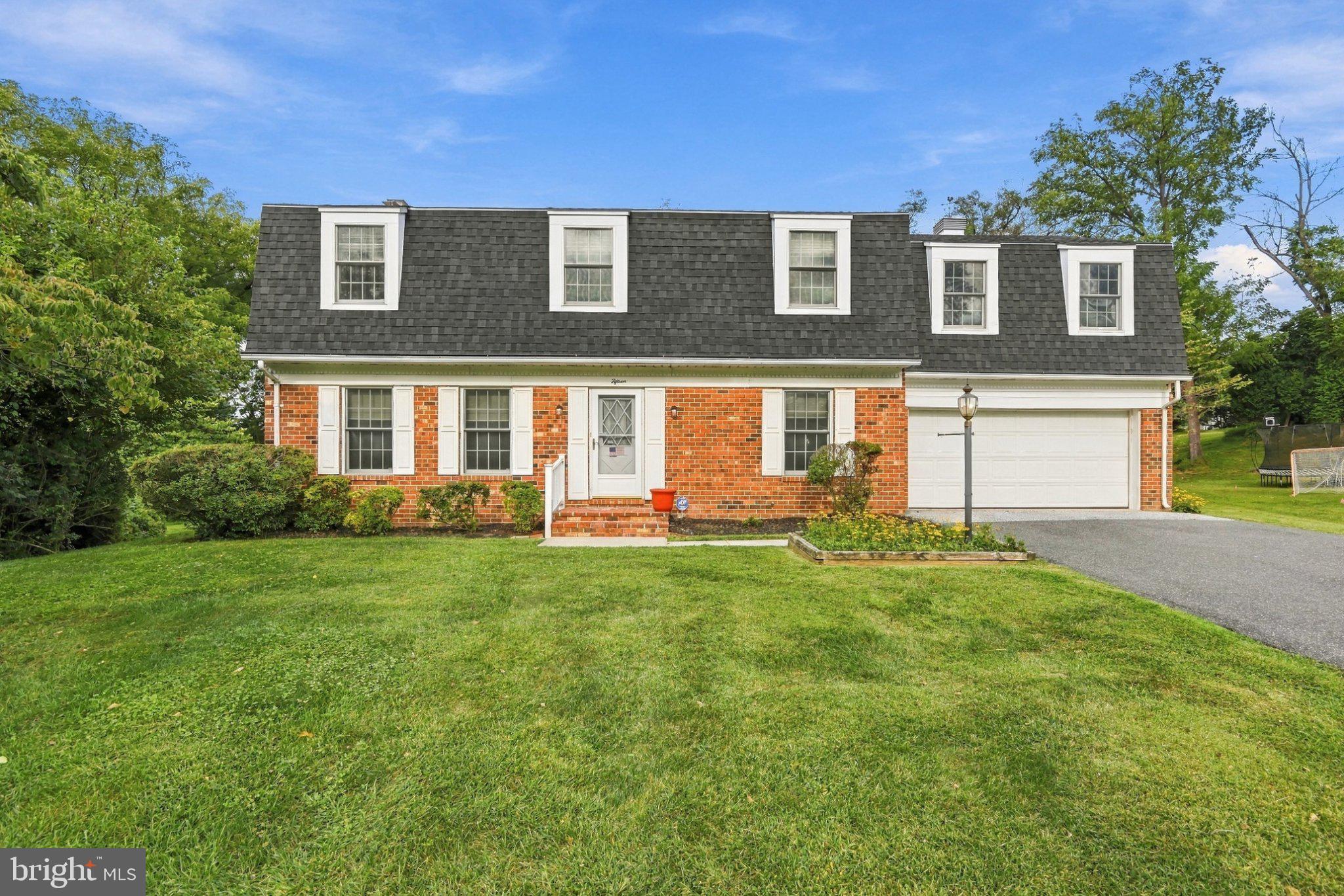 15 Lochmoor Ct, Lutherville Timonium, MD 21093