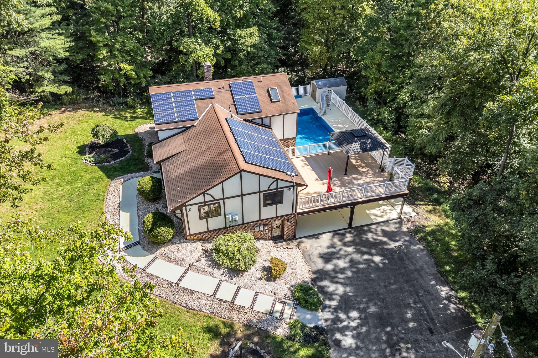 2251 Longs Gap Rd, Carlisle, PA 17013 photo
