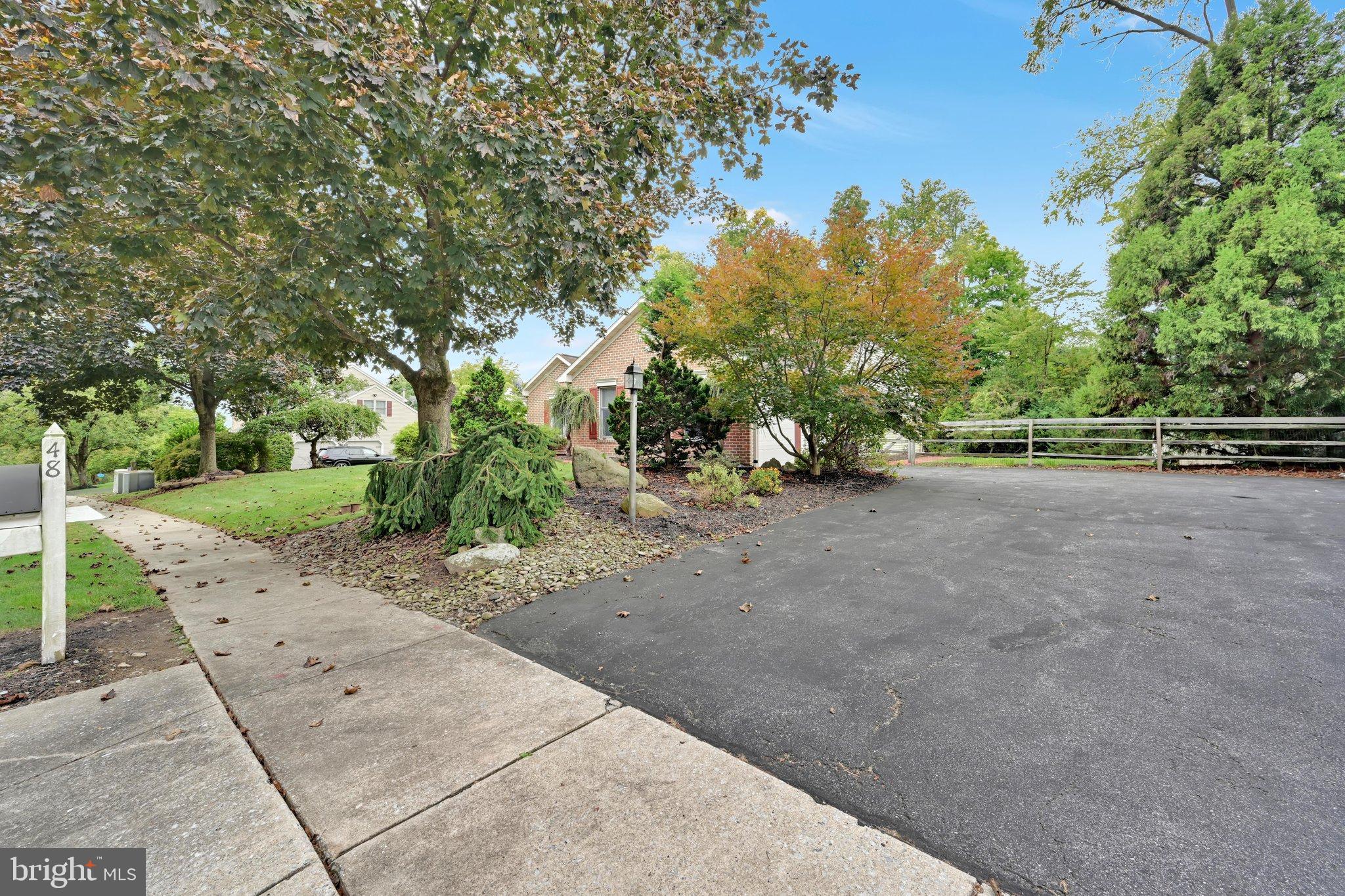 48 Kinsey Hill Dr, Birdsboro, PA 19508 photo