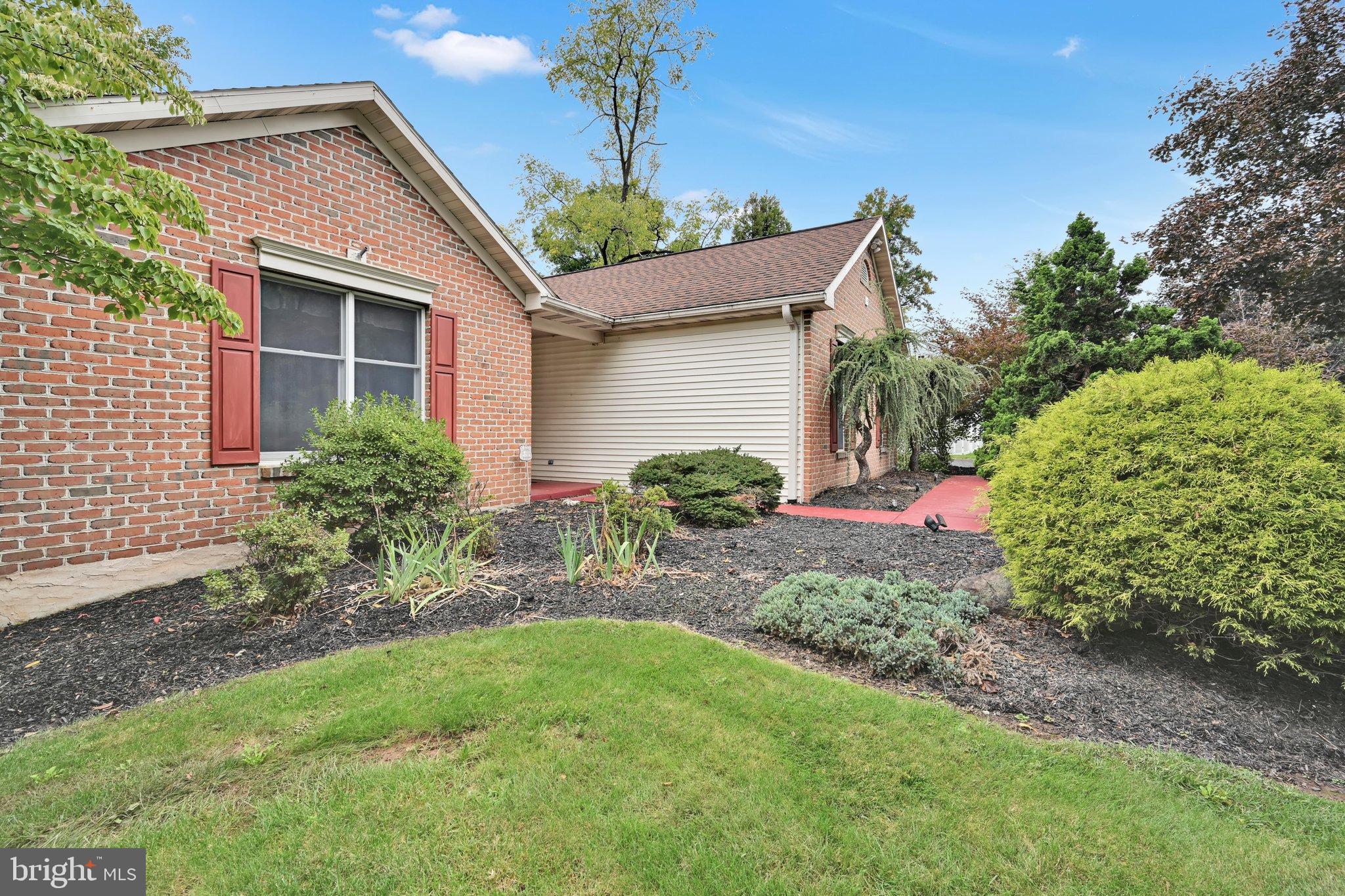 48 Kinsey Hill Dr, Birdsboro, PA 19508 photo