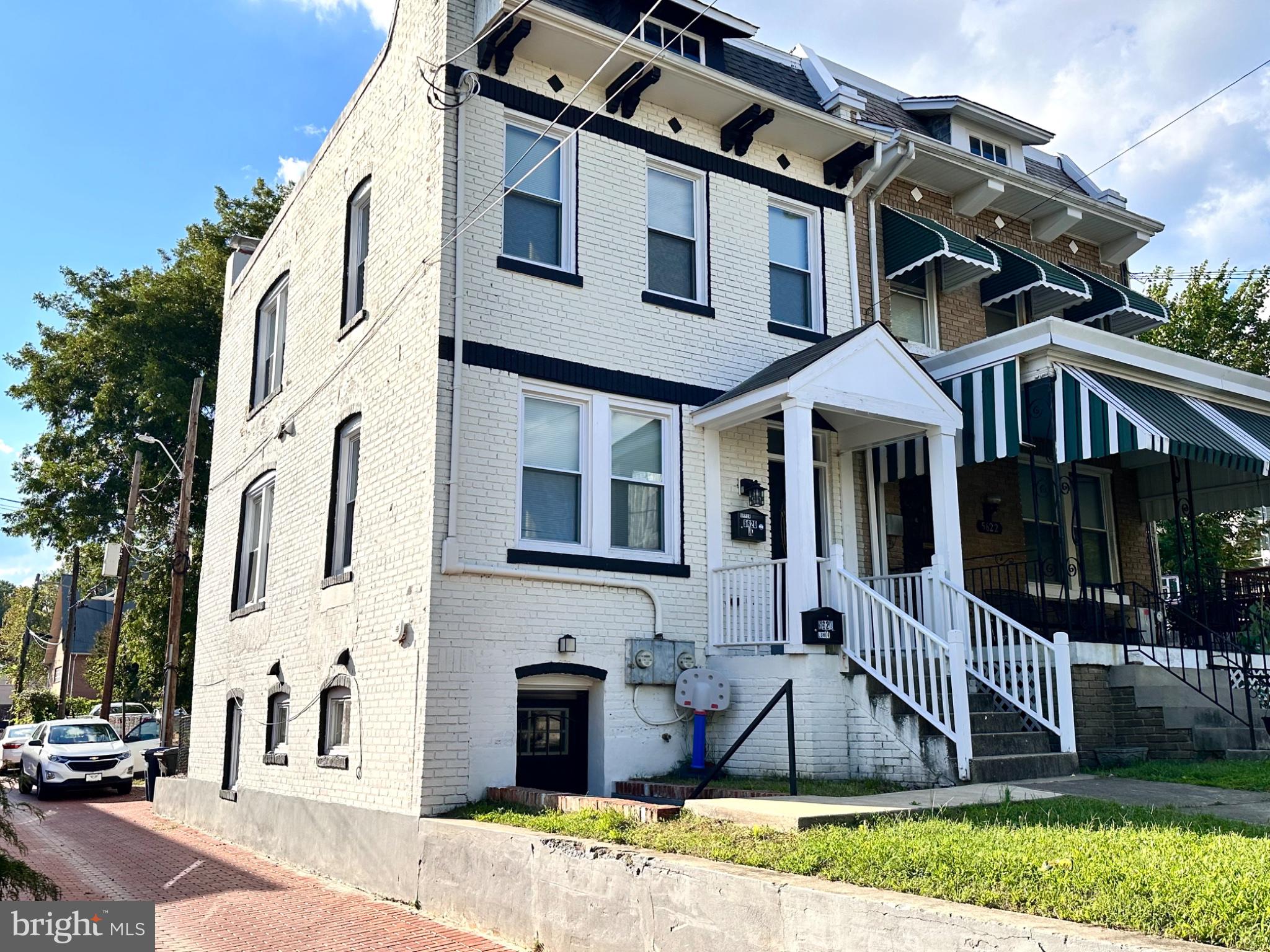5620 9th St, Washington, DC 20011