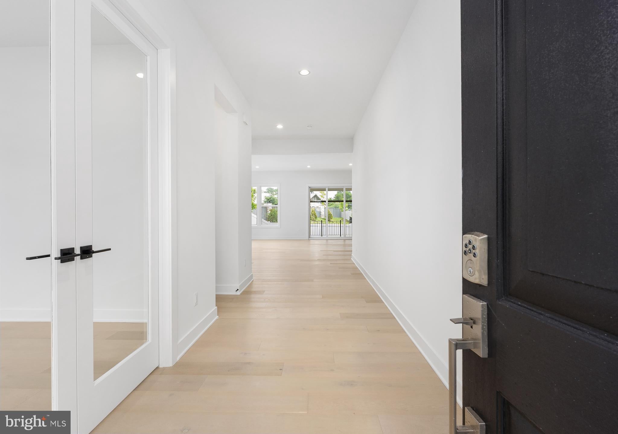 6189 8th Pl, Arlington, VA 22205 photo