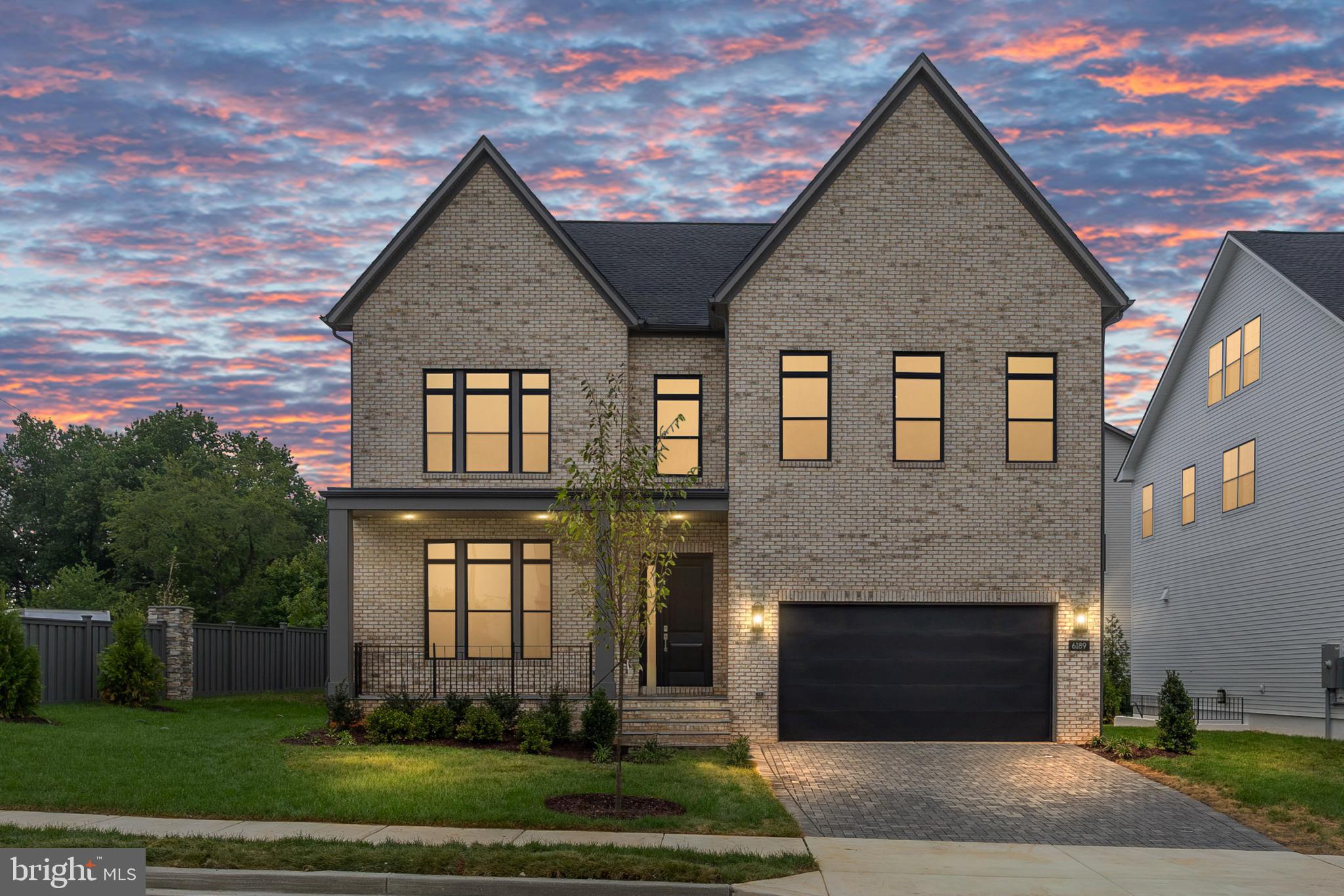 6189 8th Pl, Arlington, VA 22205