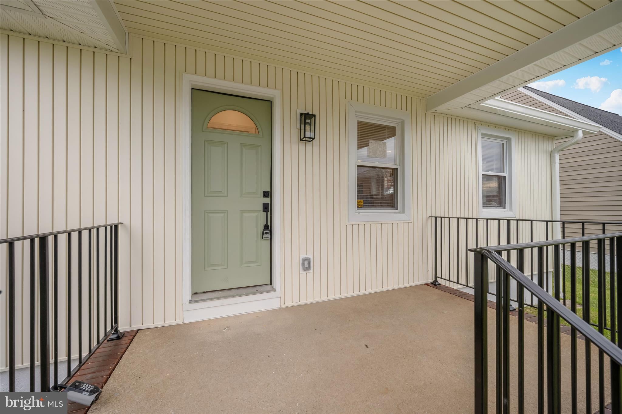 1925 Queensway, Baltimore, MD 21222 photo
