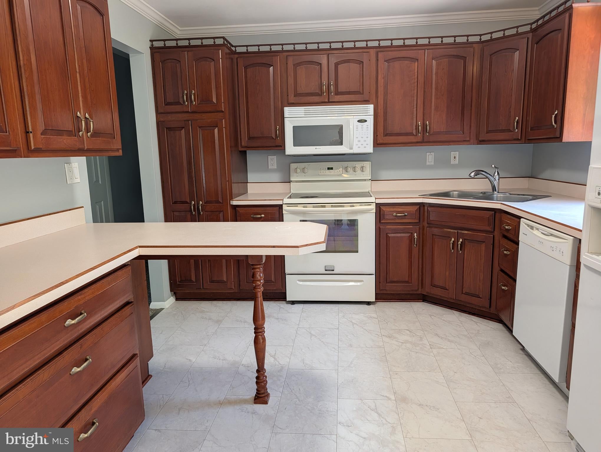 413 Jennifer Dr, New Cumberland, PA 17070 photo