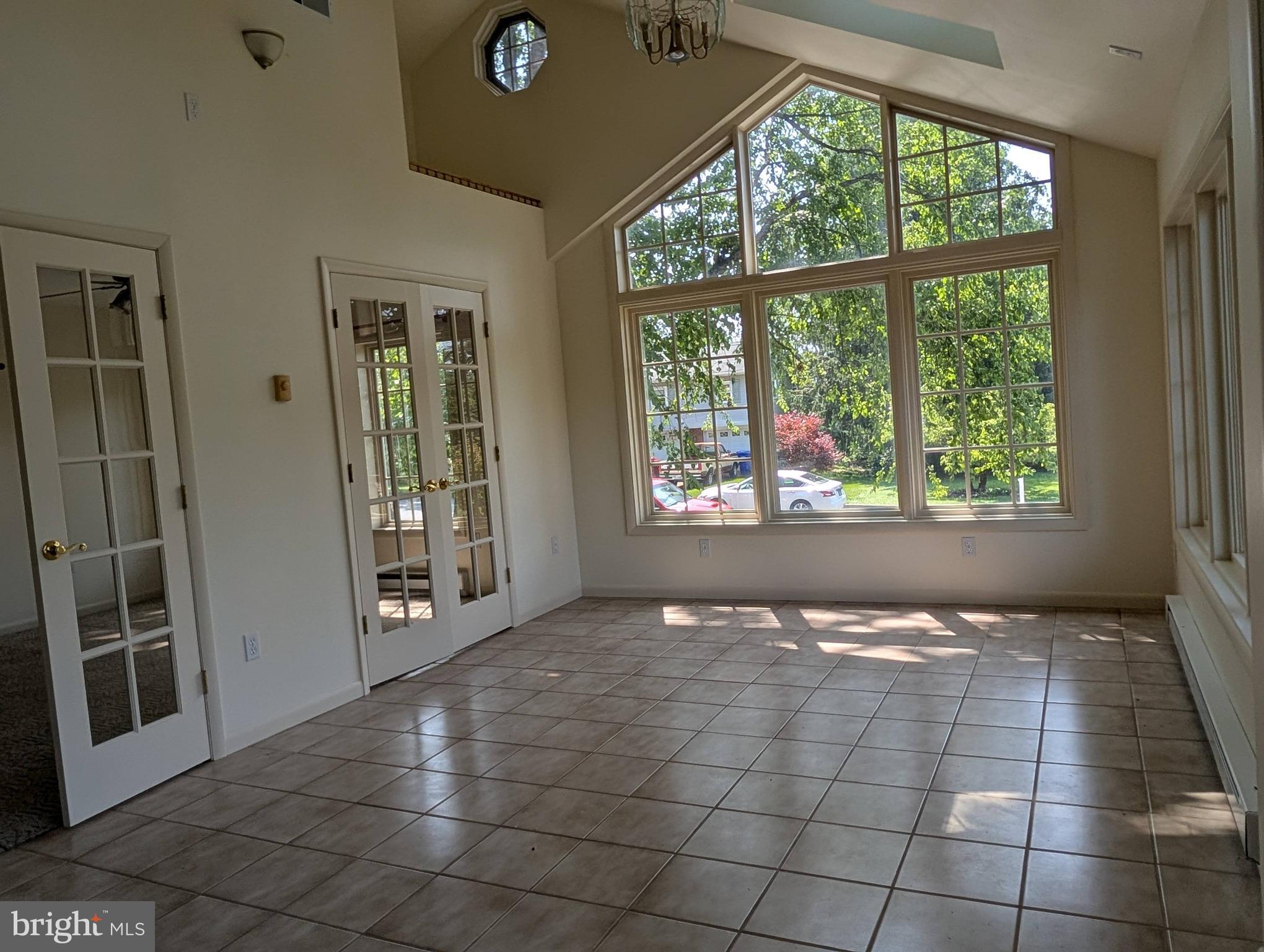 413 Jennifer Dr, New Cumberland, PA 17070 photo