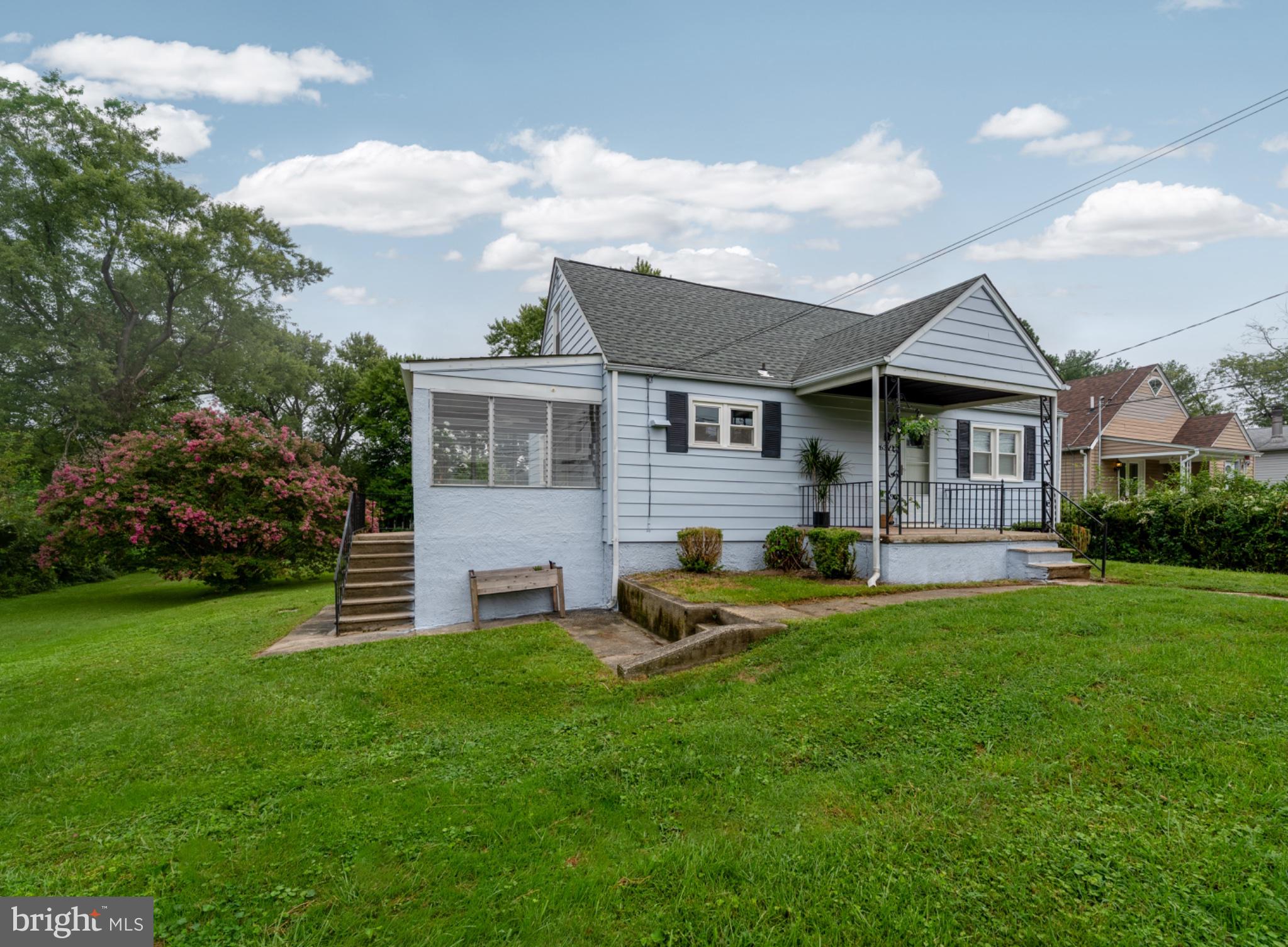 2936 Grendon Ln, Parkville, MD 21234