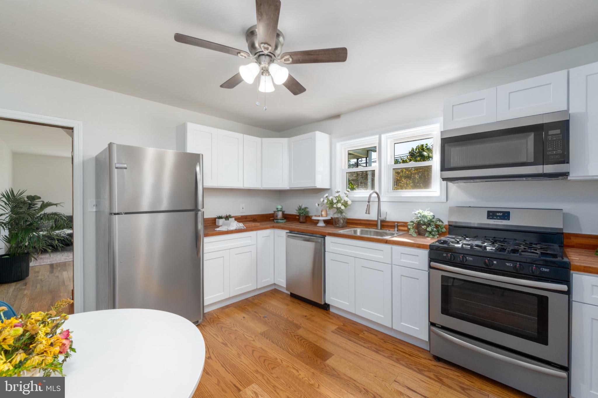 2936 Grendon Ln, Parkville, MD 21234 photo