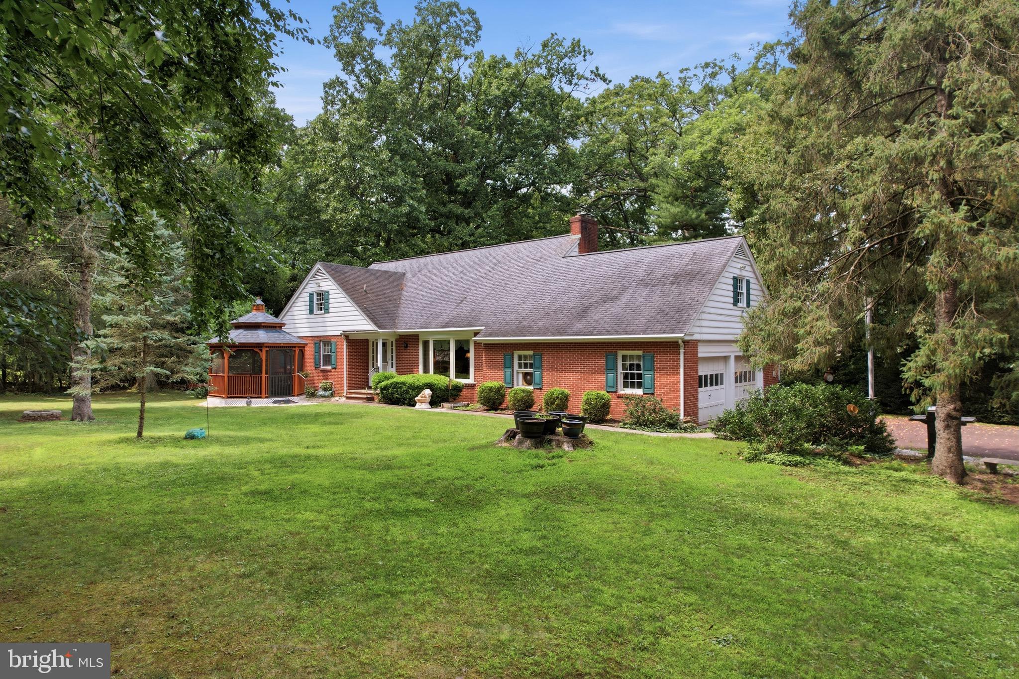 1274 Sumneytown Pike, Lansdale, PA 19446