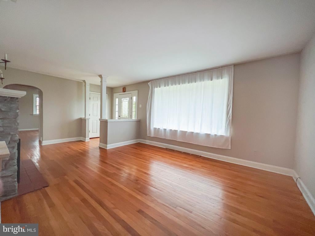 10 Makefield Rd, Morrisville, PA 19067 photo