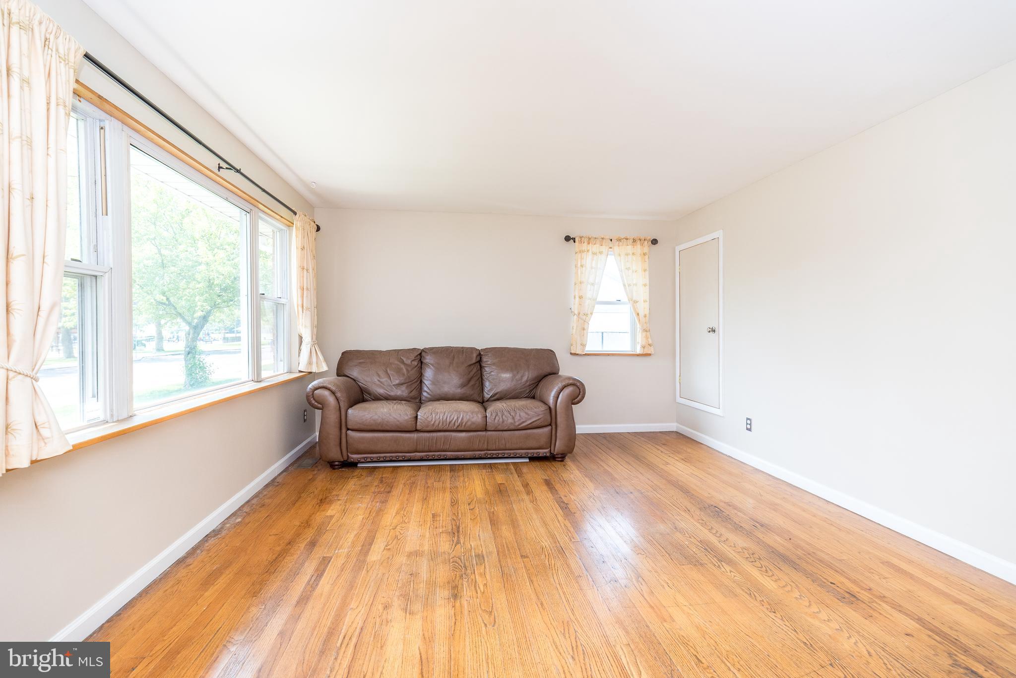 535 W Mill St, Quakertown, PA 18951 photo