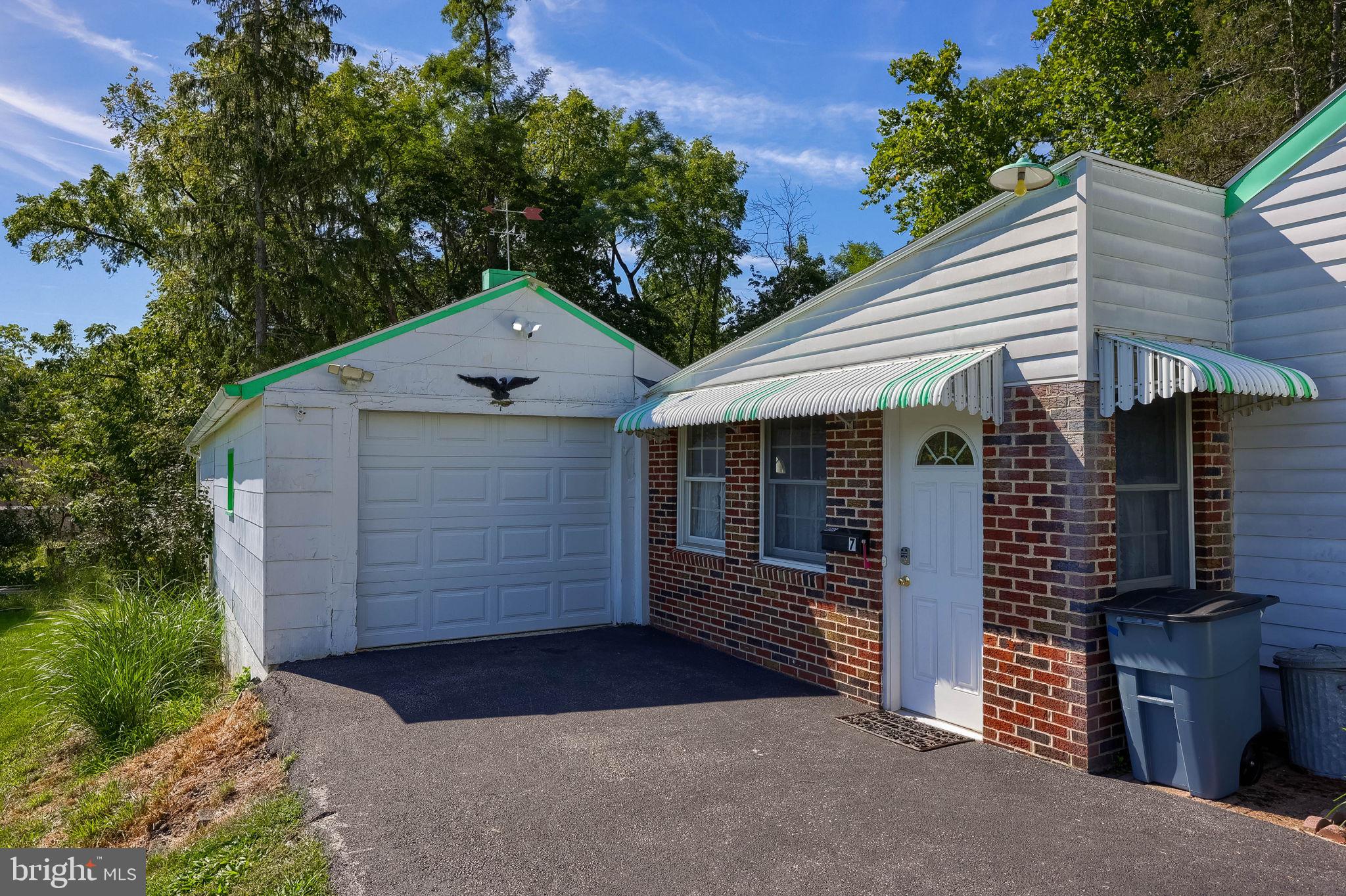 7 Pine St, Dillsburg, PA 17019 photo