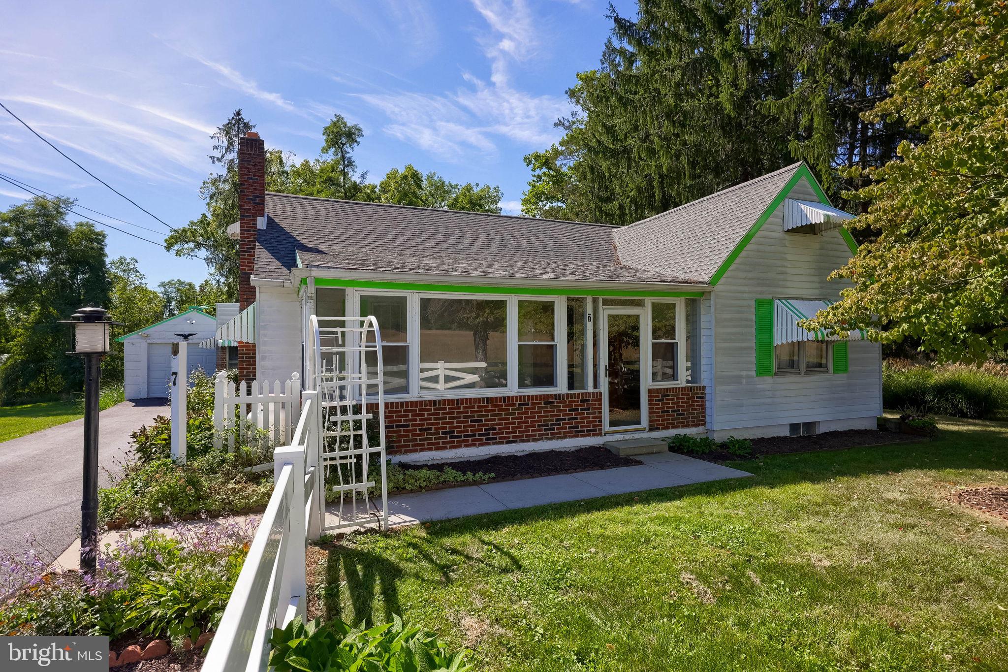 7 Pine St, Dillsburg, PA 17019 photo