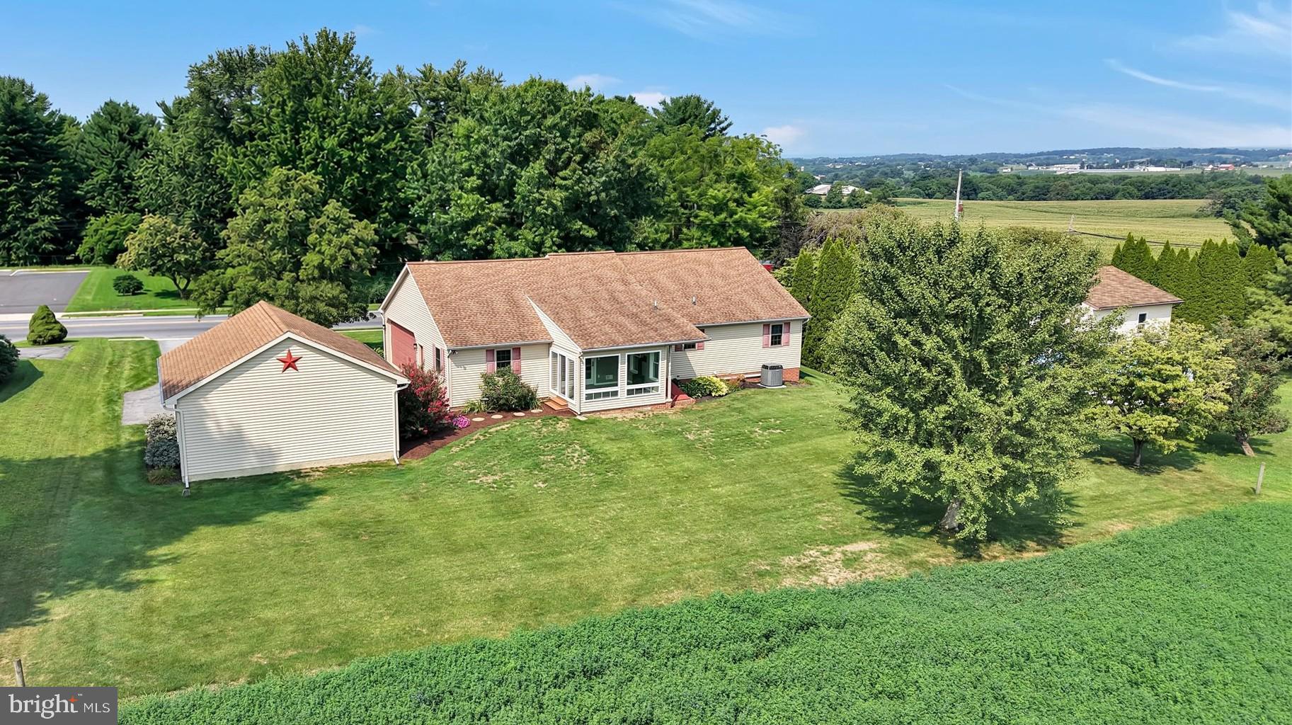 306 Chestnut St, Richland, PA 17087 photo