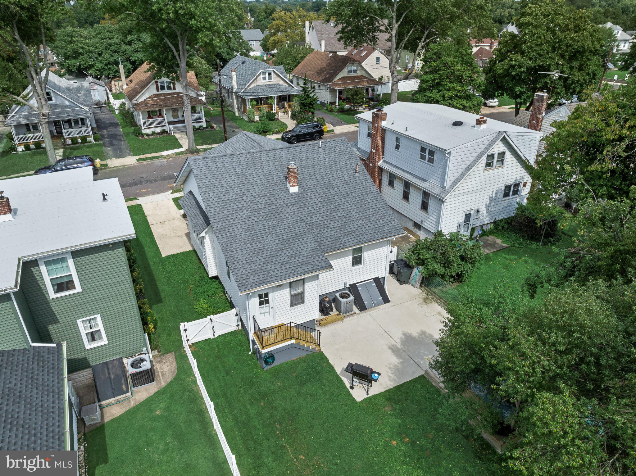 12 Moore Ave, Barrington, NJ 08007 photo