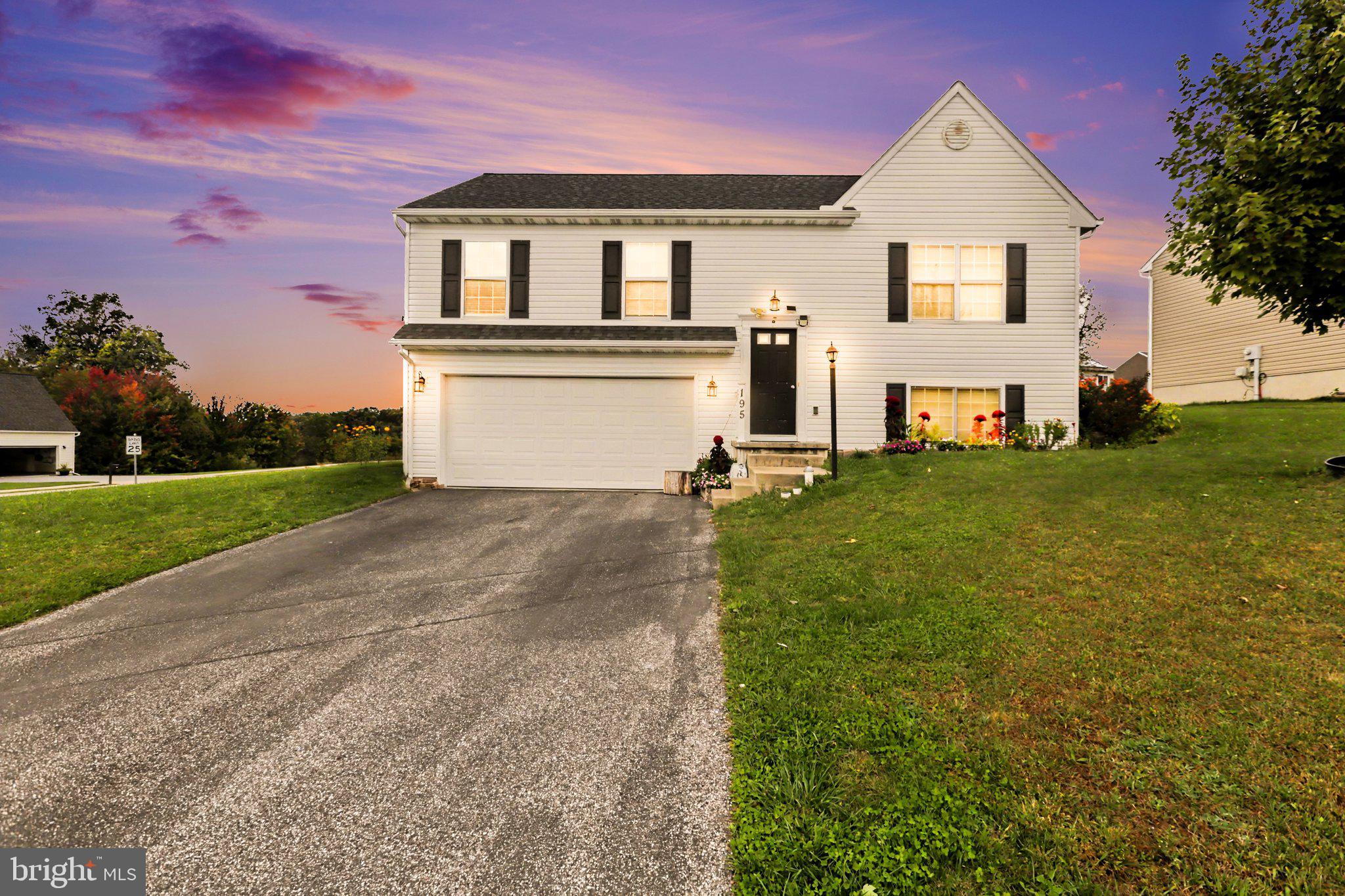 195 Bryn Way, Mount Wolf, PA 17347
