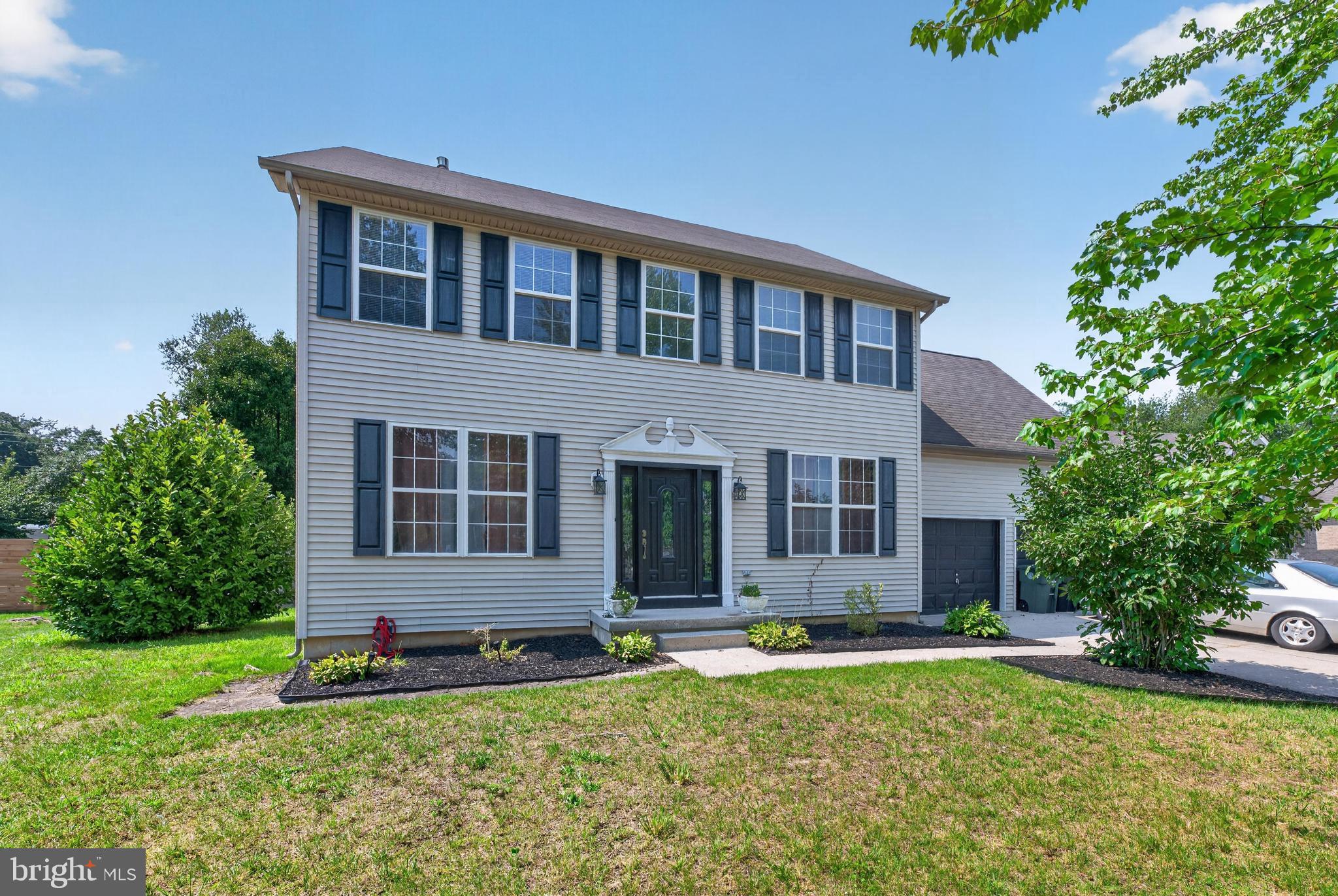 836 Rosetree Dr, Williamstown, NJ 08094