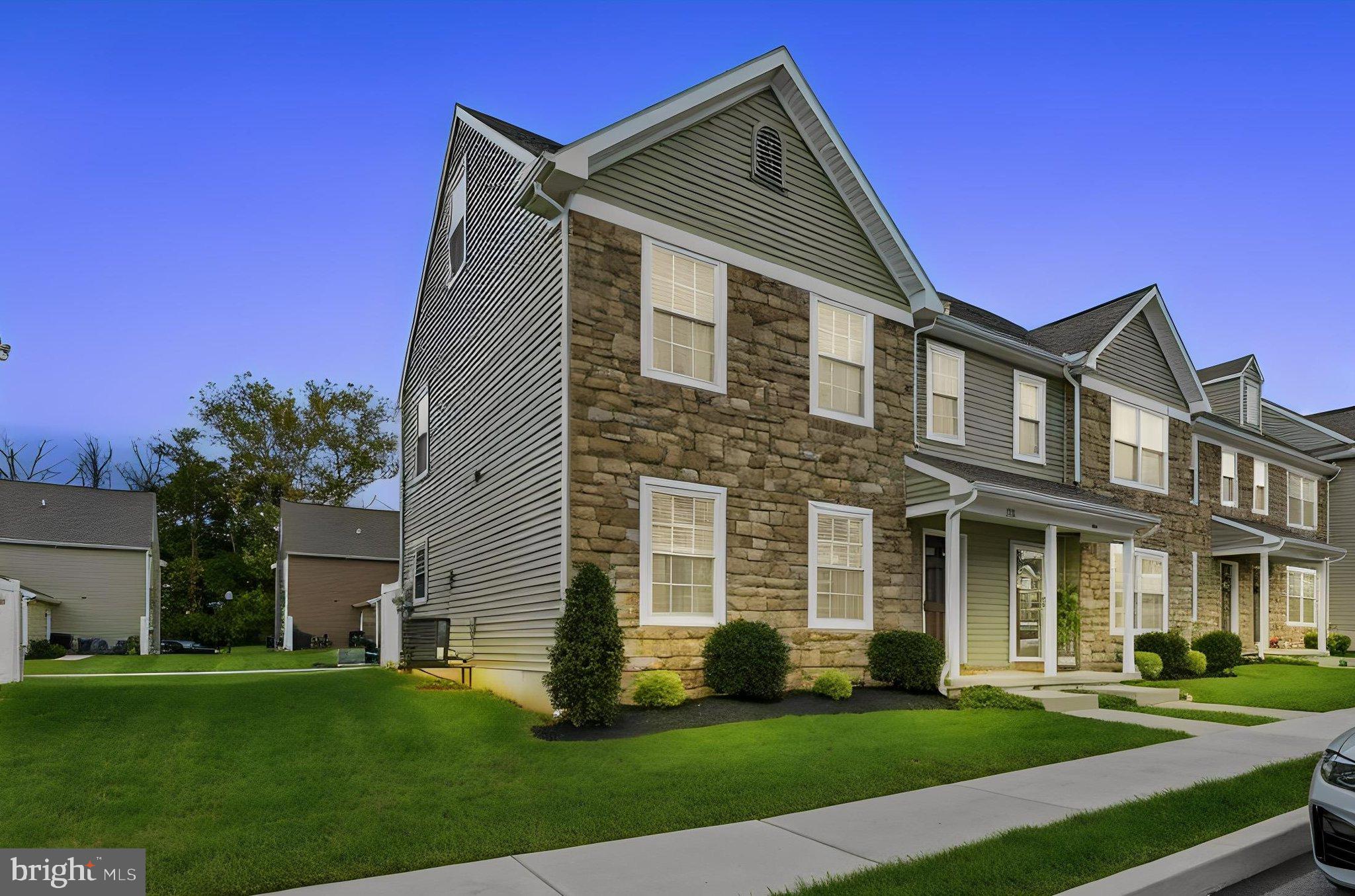 738 Farmwood Ln, Lebanon, PA 17042 photo