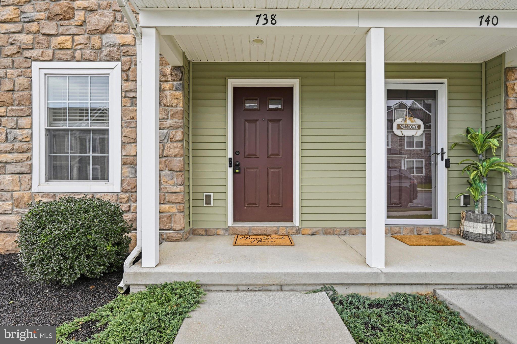 738 Farmwood Ln, Lebanon, PA 17042 photo