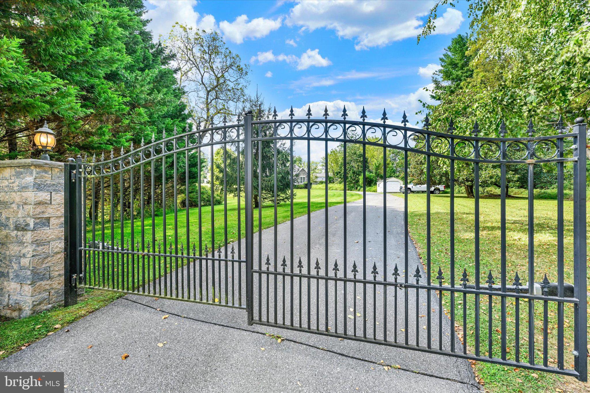 10405 Lyons Mill Rd, Owings Mills, MD 21117 photo
