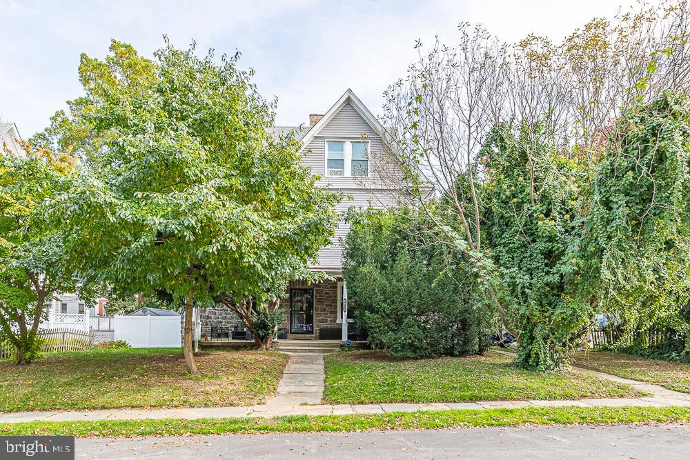 6809 10, Philadelphia, PA 19126