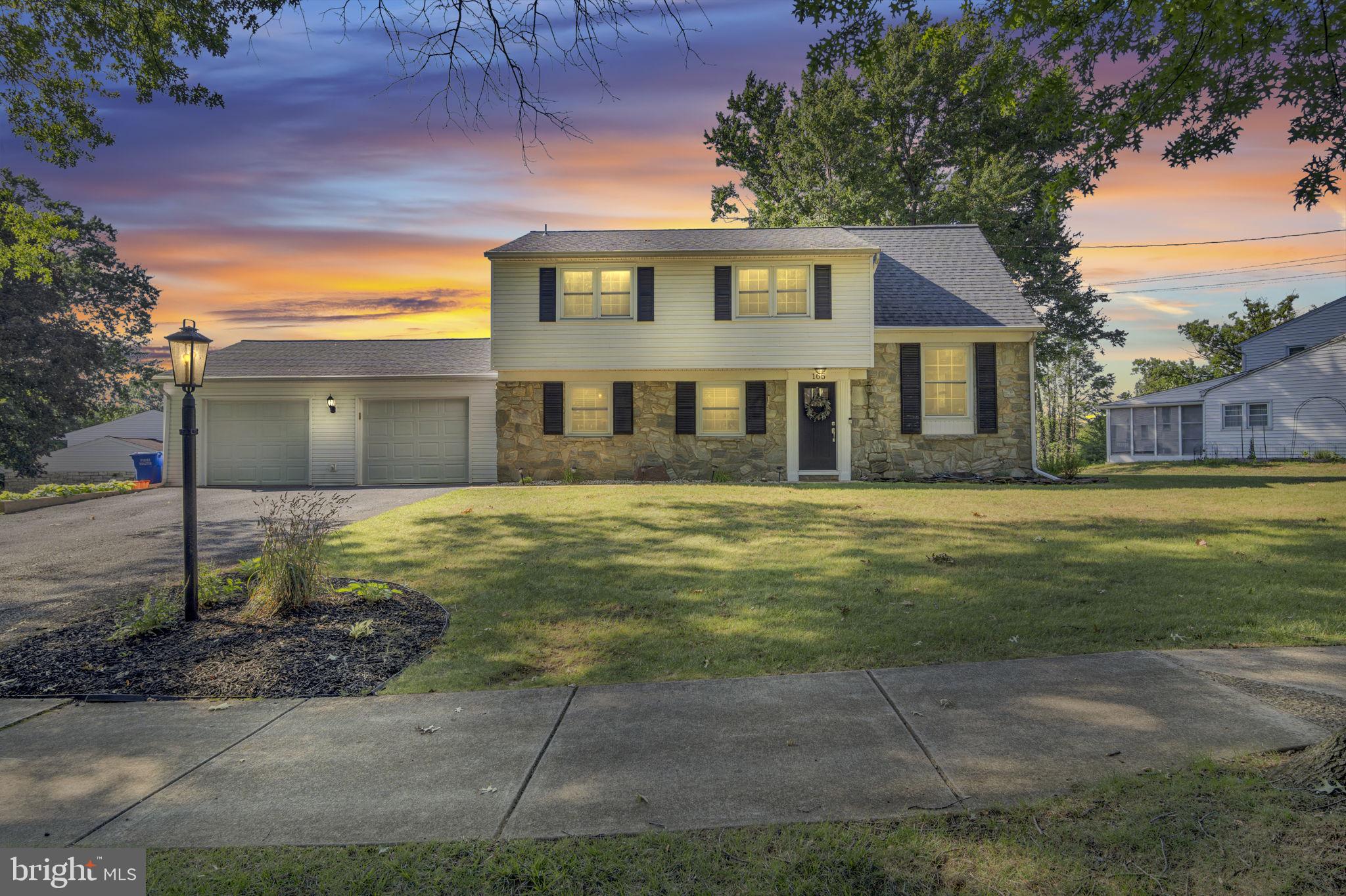 165 Ford Dr, Camp Hill, PA 17011