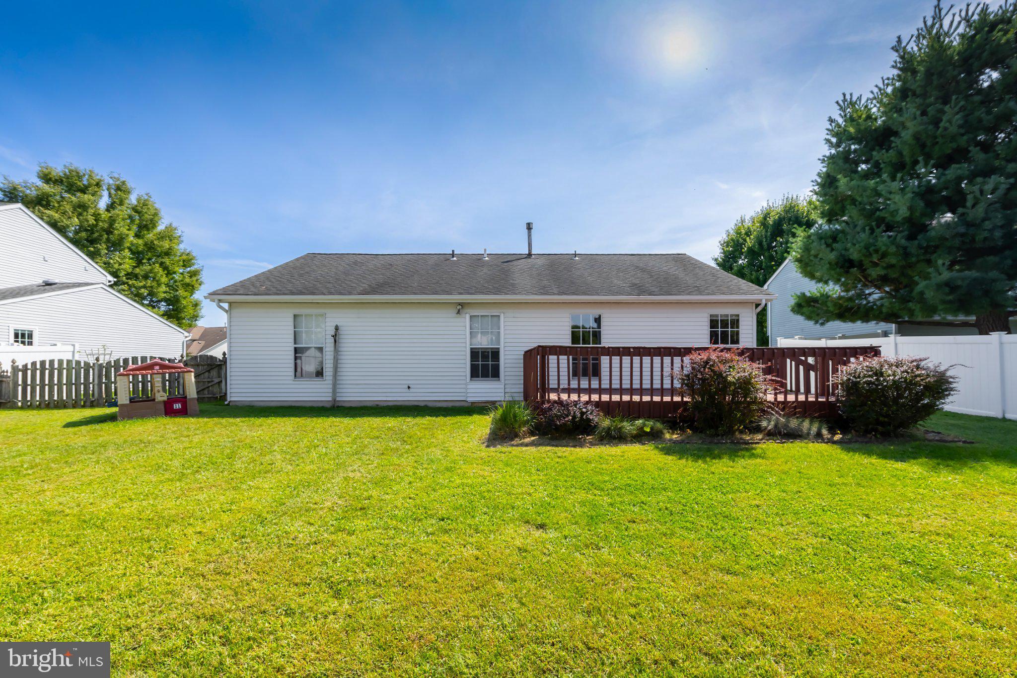 9 Ware Dr, Glassboro, NJ 08028 photo