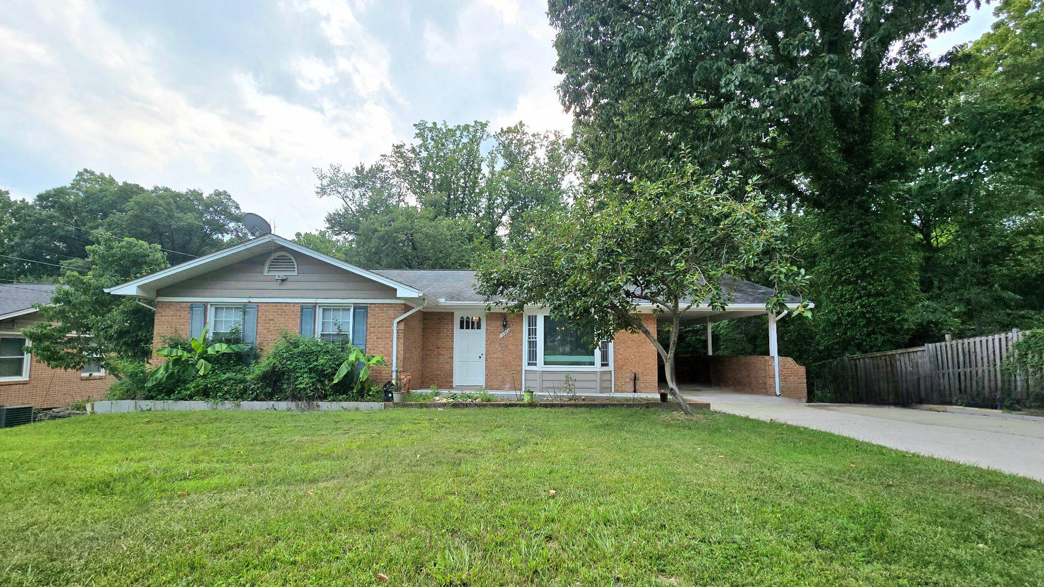 10928 Pleasant Acres Dr, Hyattsville, MD 20783