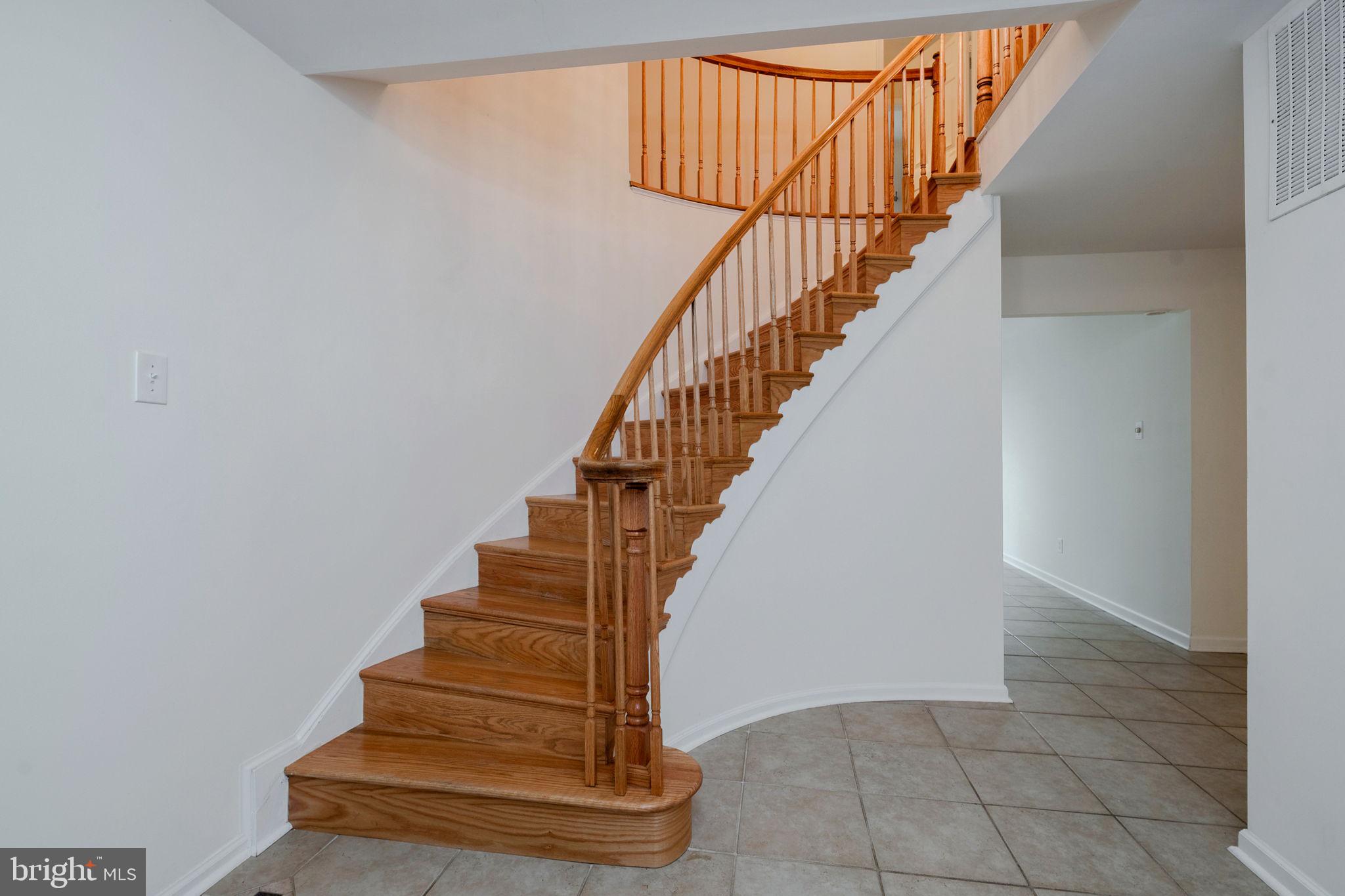 706 Ridge Dr, Mc Lean, VA 22101 photo