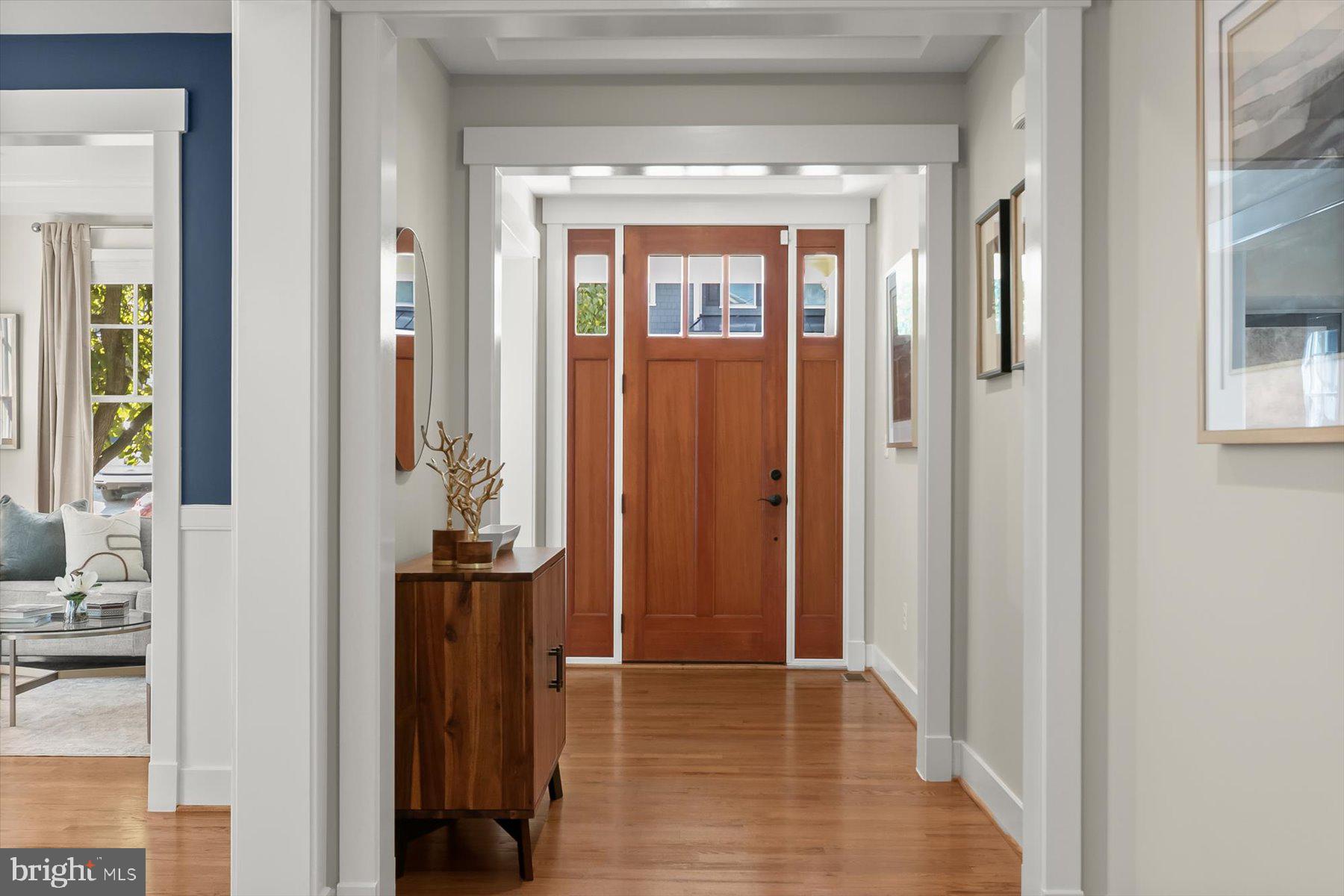 4527 Maple Ave, Bethesda, MD 20814 photo