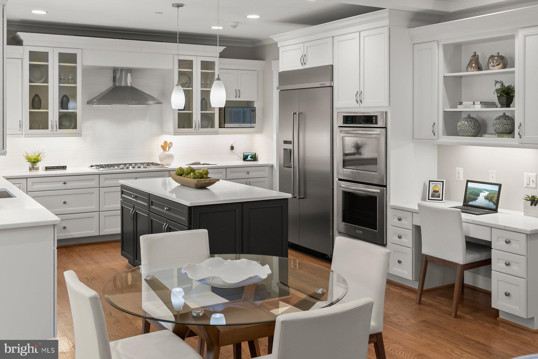 4527 Maple Ave, Bethesda, MD 20814 photo