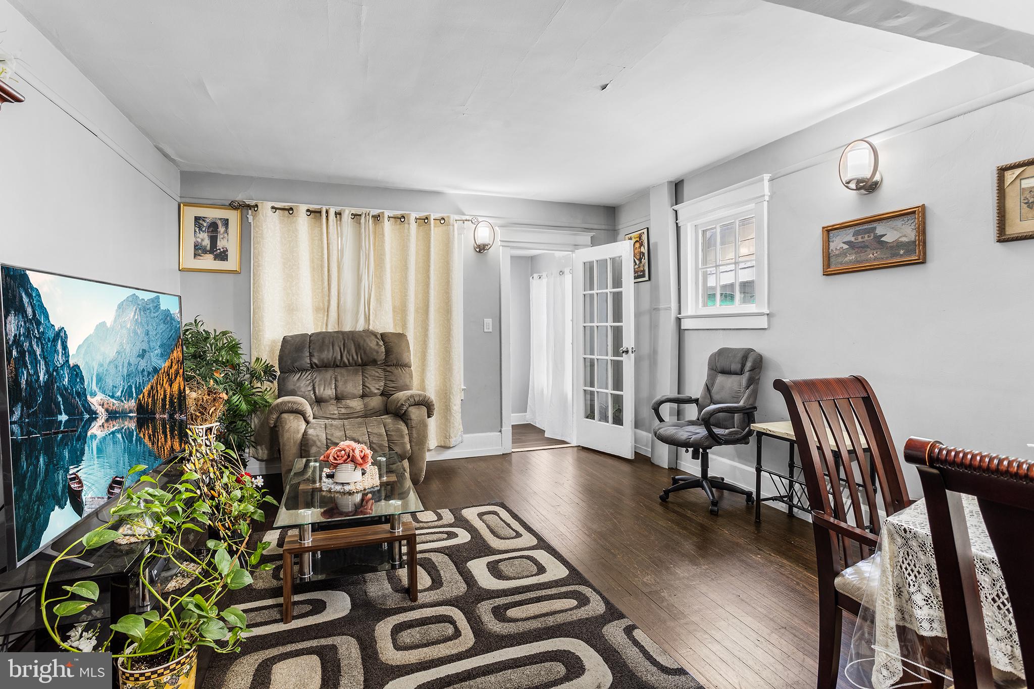 876 S Olden, Hampton, NJ 08610 photo