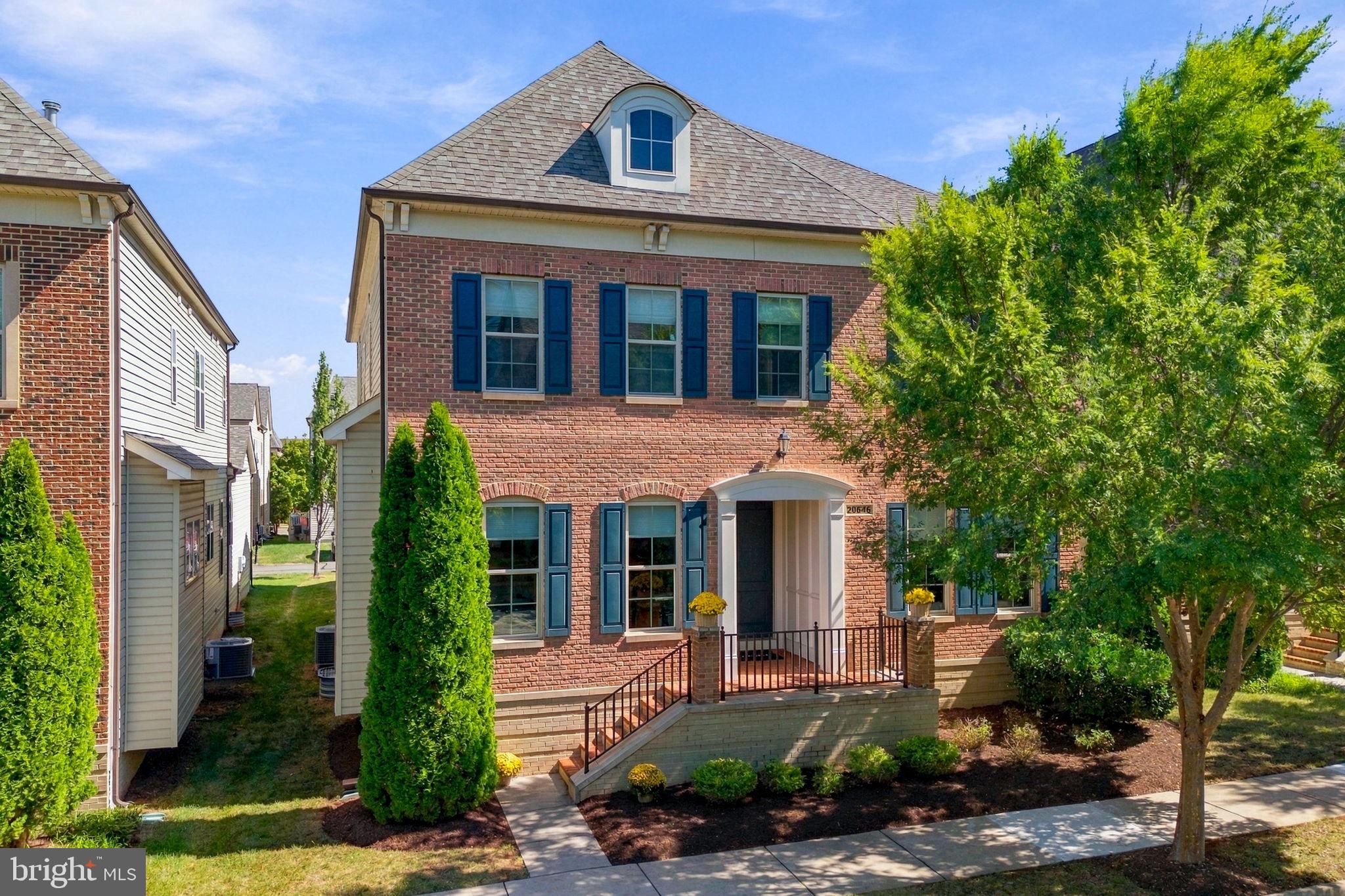 20646 Holyoke Dr, Ashburn, VA 20147