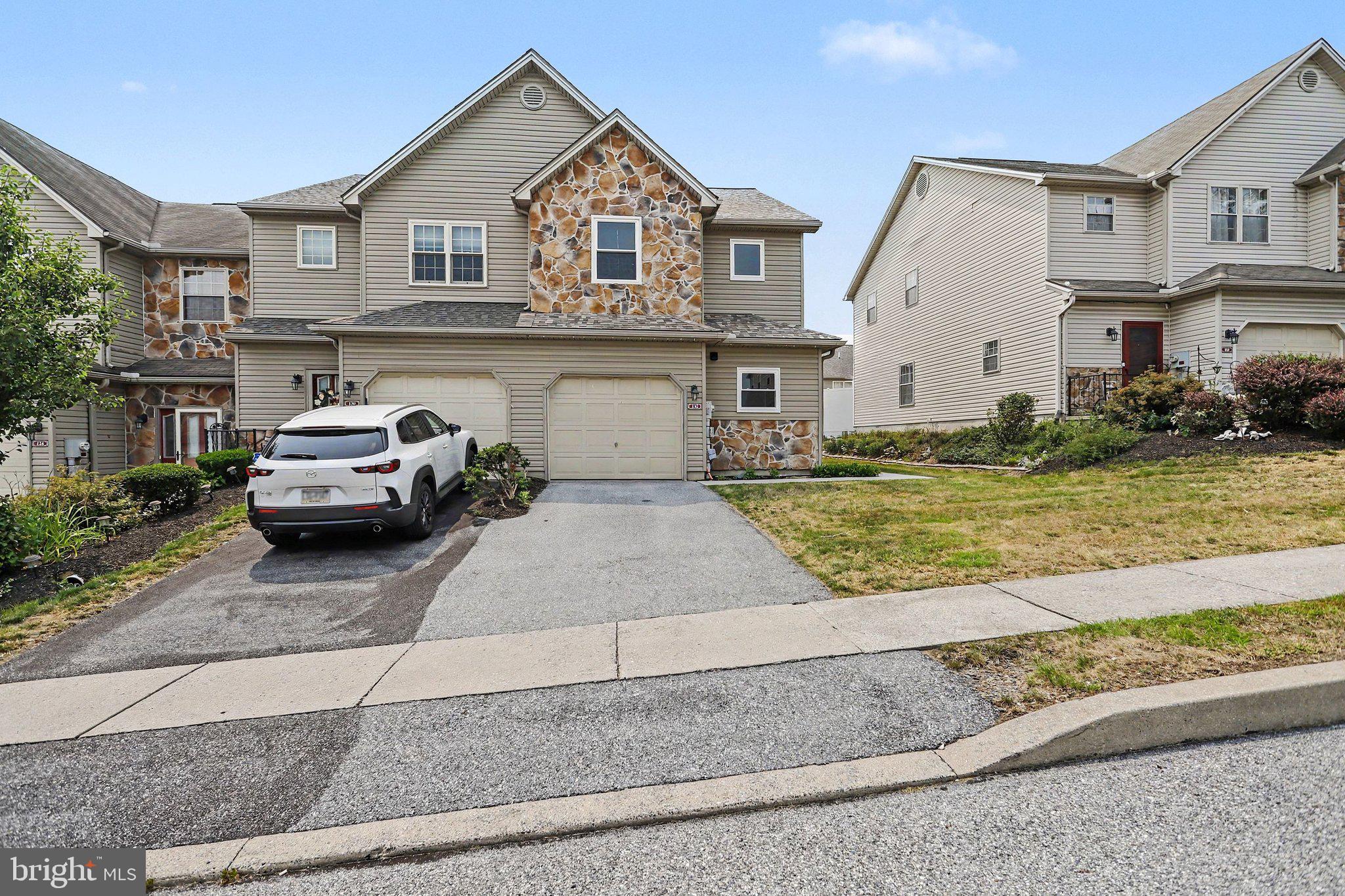 136 Kristy Ln, Harrisburg, PA 17111 photo