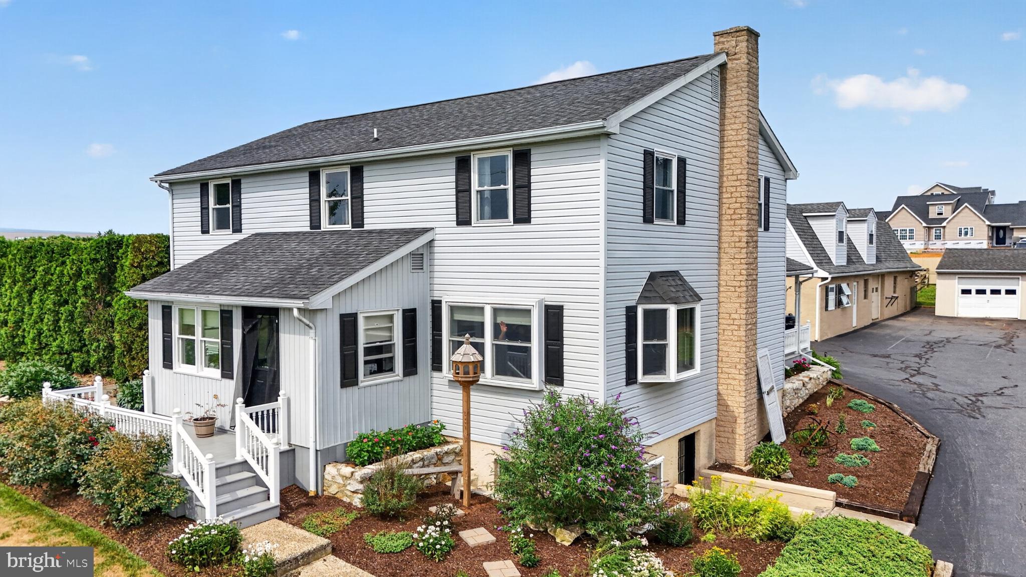 285 School Lane Rd, Gap, PA 17527