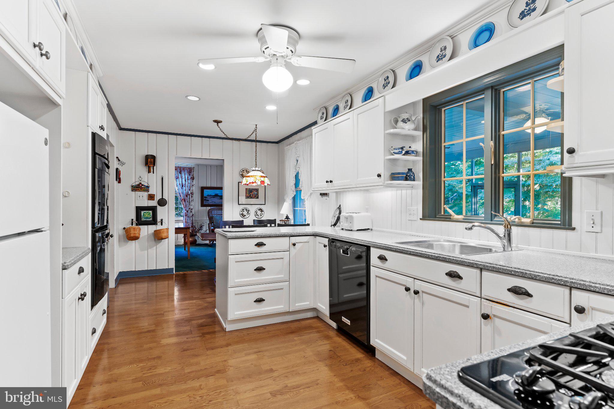 1819 High St, Camp Hill, PA 17011 photo