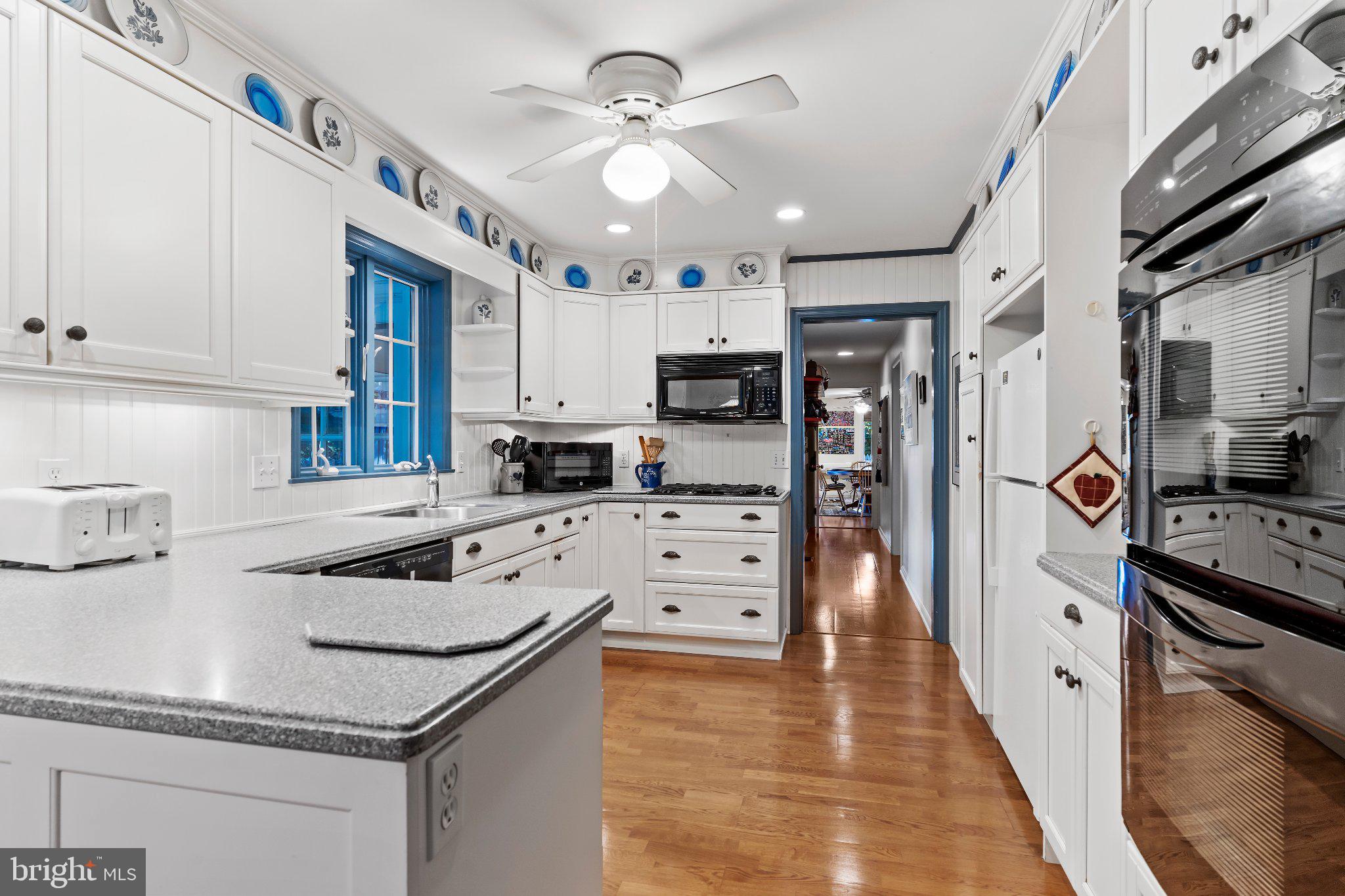 1819 High St, Camp Hill, PA 17011 photo