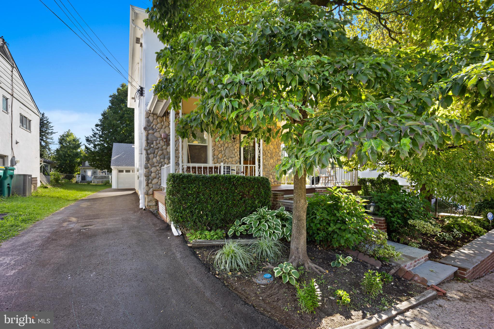 1043 Avenue B, Langhorne, PA 19047 photo