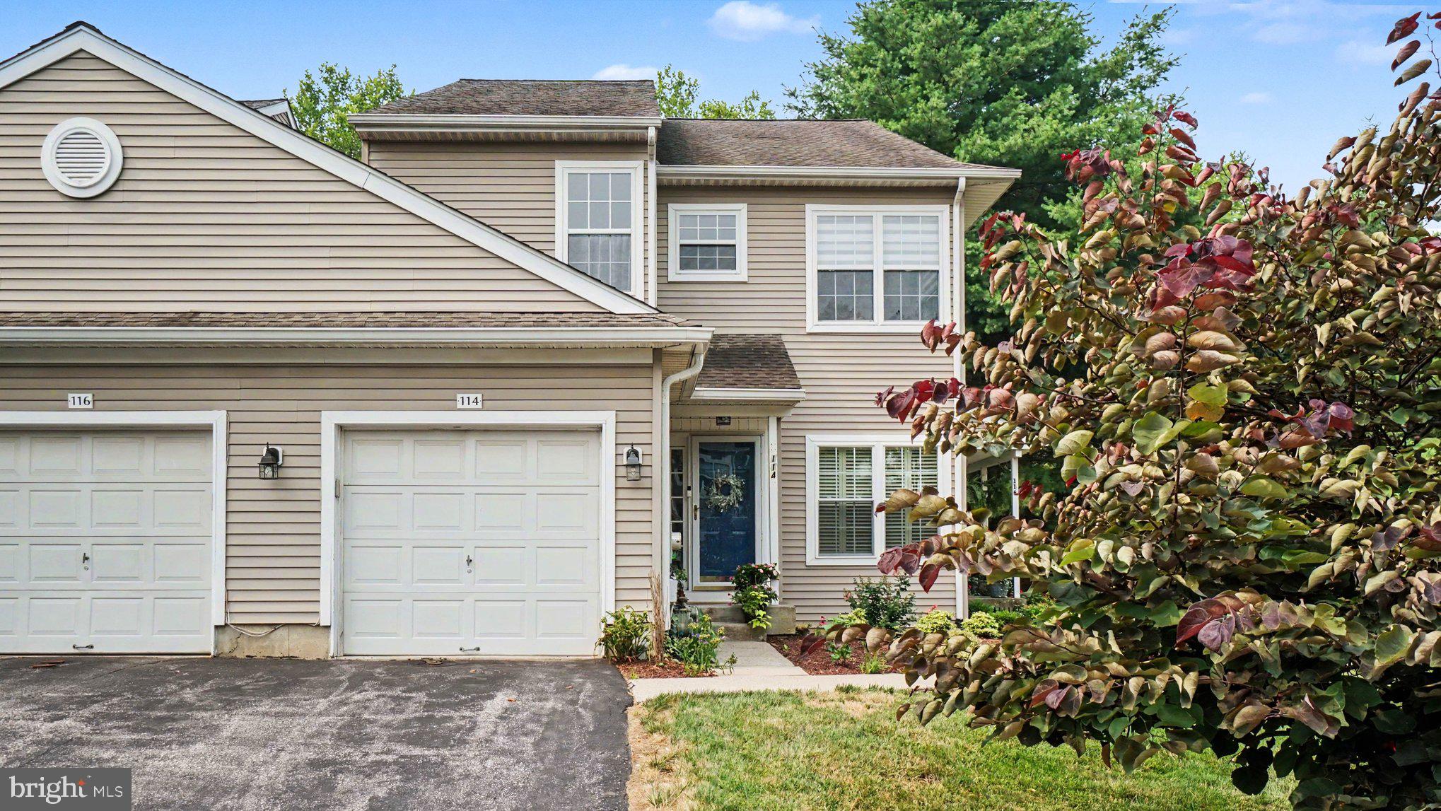 114 Lewisville Ct, Phoenixville, PA 19460