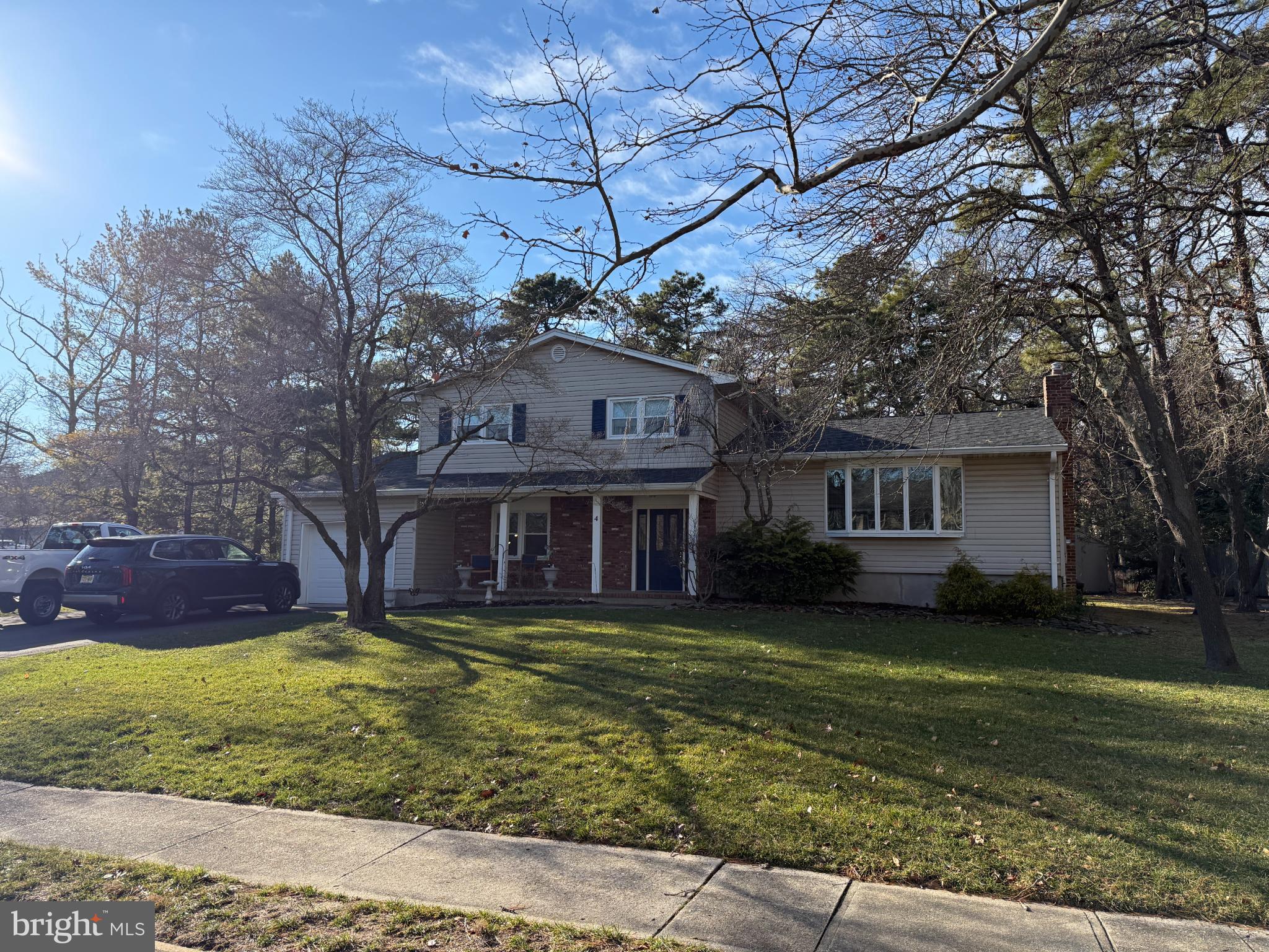 4 Cambridge Ct, Toms River, NJ 08753 photo
