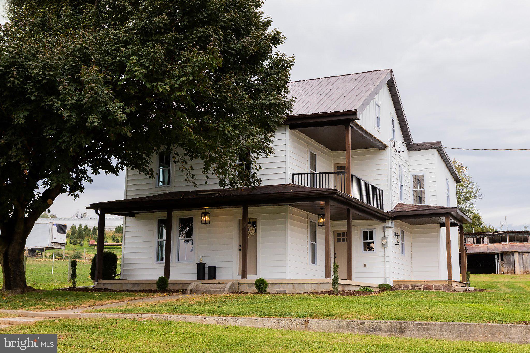 455 Indian Run Rd, Ephrata, PA 17522