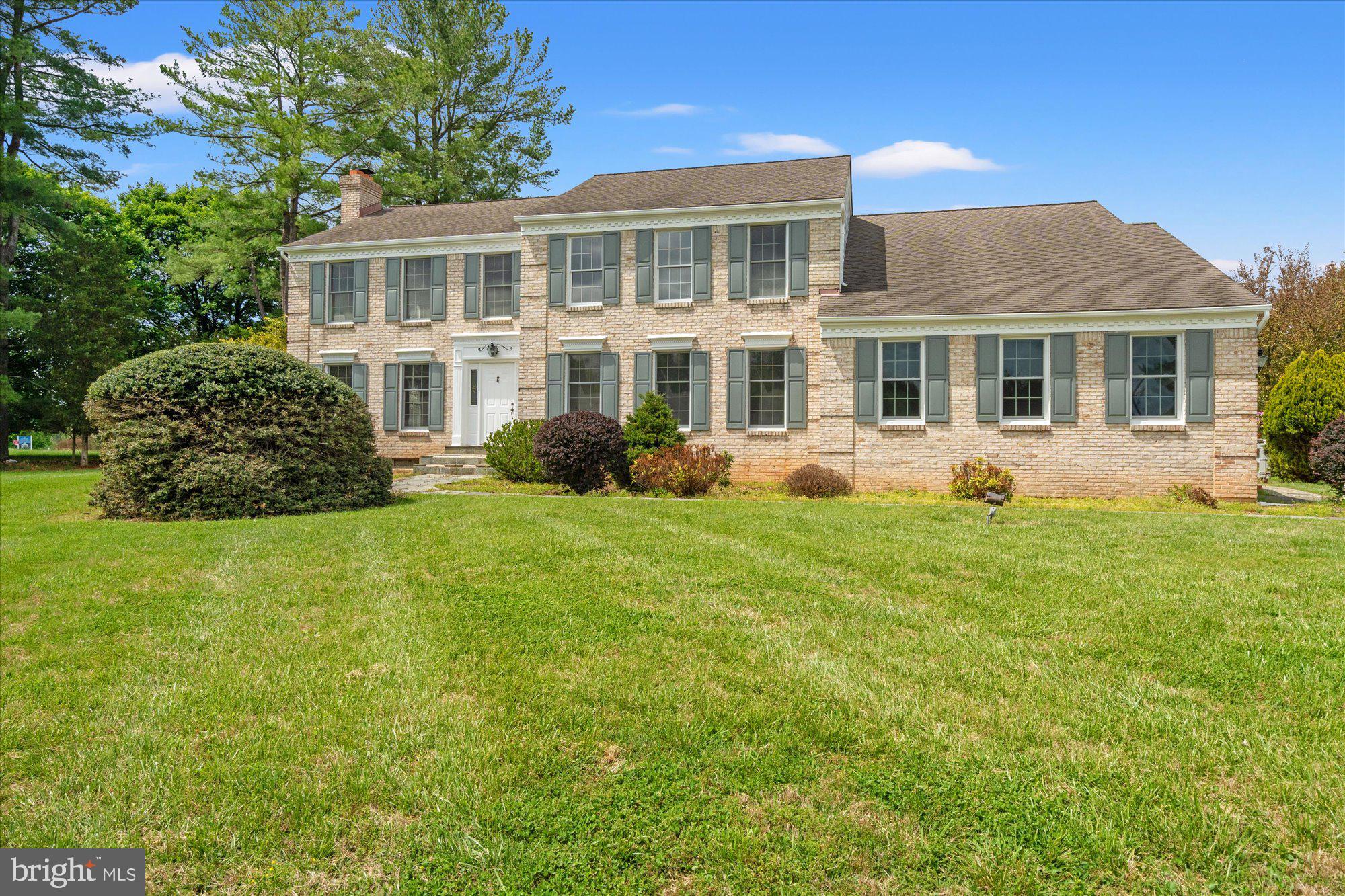 13200 Lantern Hollow Dr, Gaithersburg, MD 20878