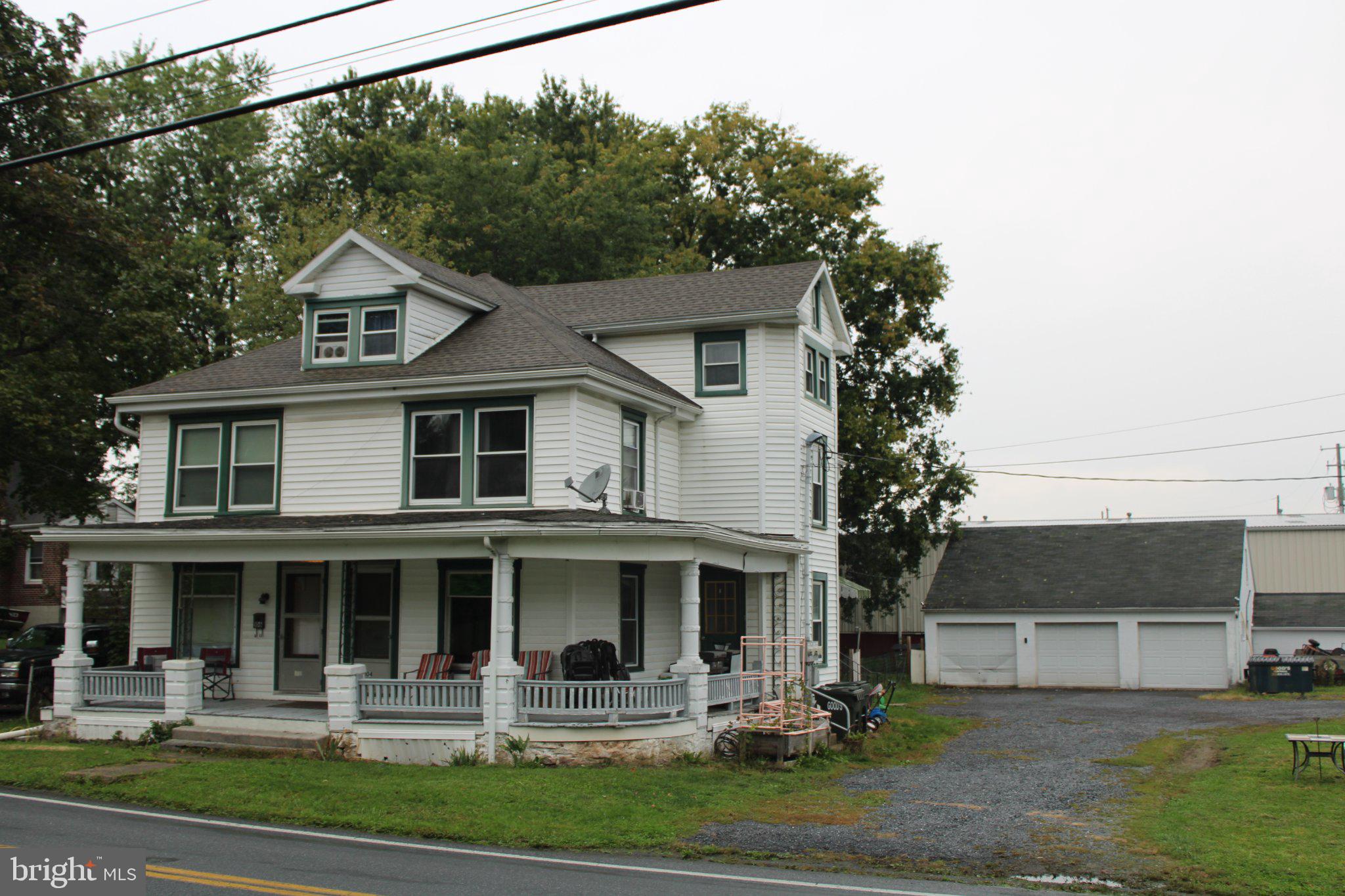 104 106 Main St, Reinholds, PA 17569