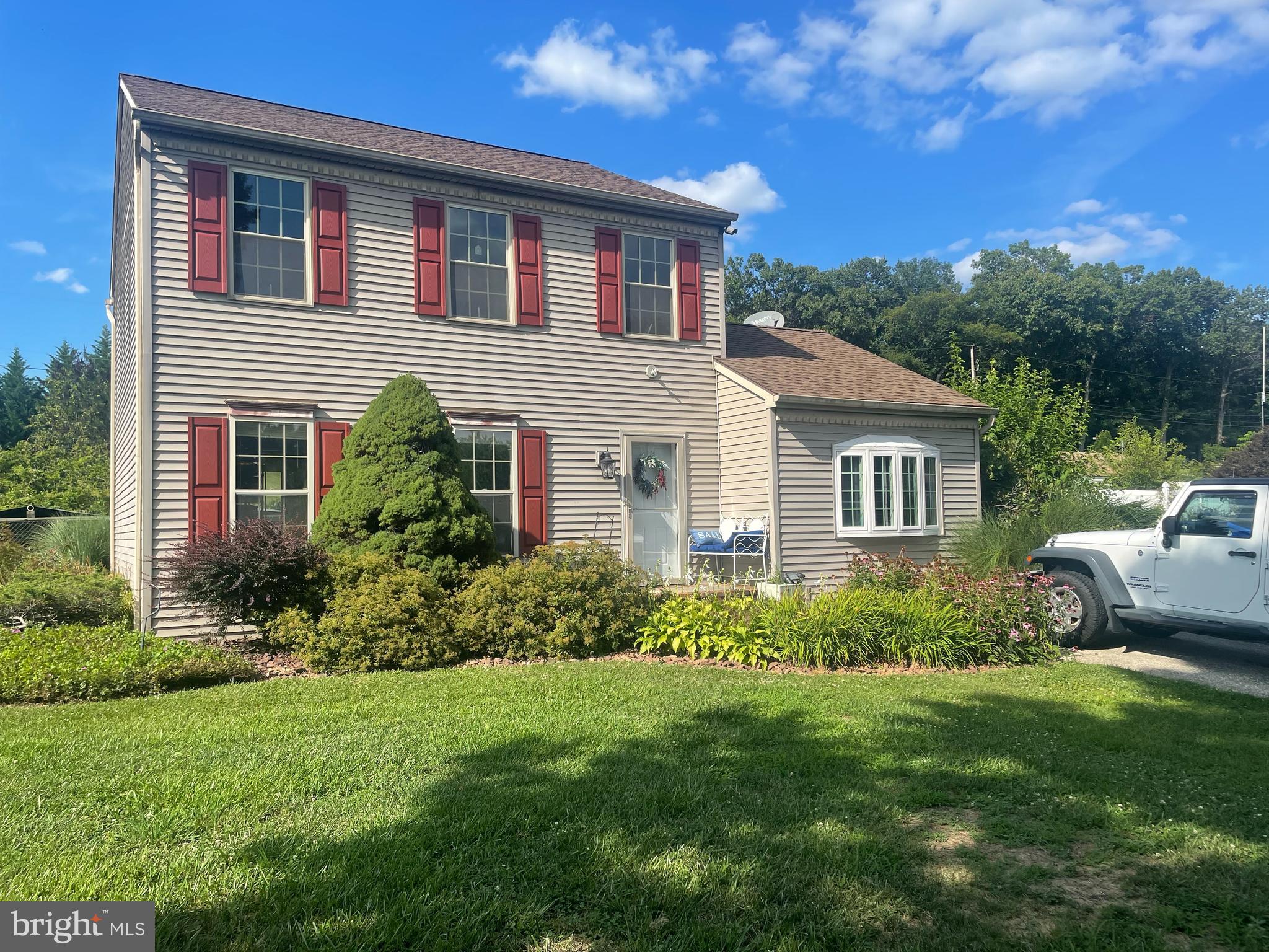 111 Morningside Dr, Red Lion, PA 17356