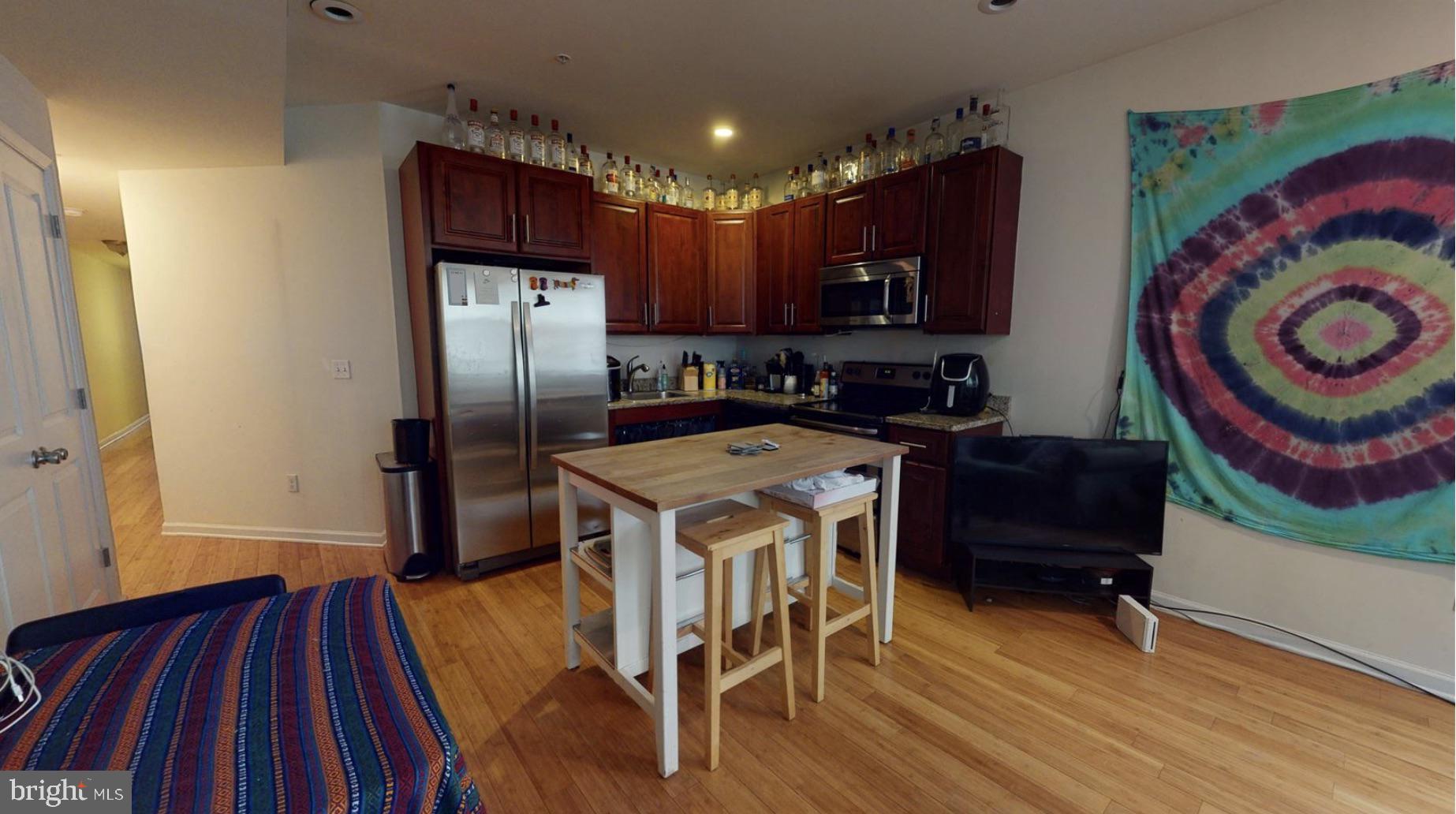 516 34th St, Philadelphia, PA 19104