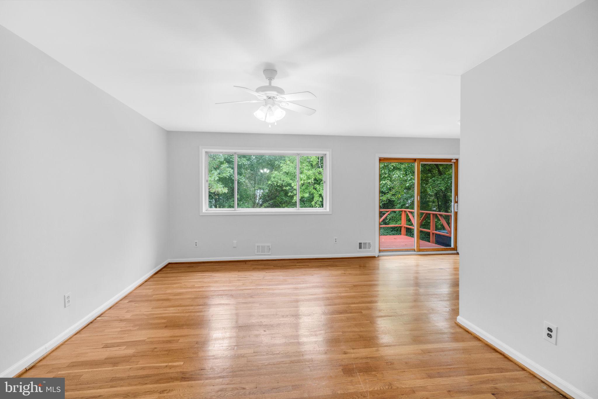 227 Lastner Ln, Greenbelt, MD 20770 photo